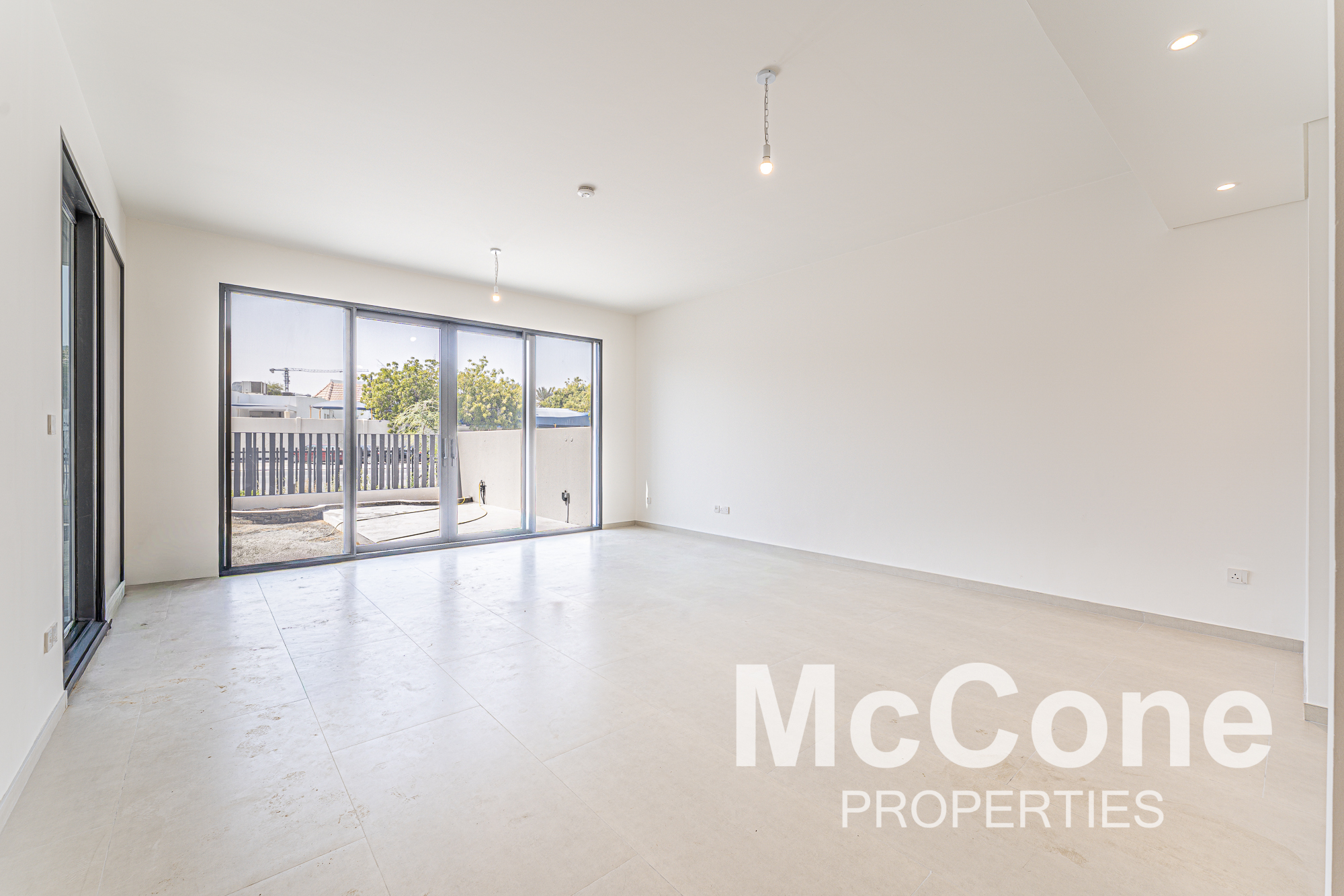 4 Bedroom Townhouse for Rent in Jebel Ali Village Townhouses, Jebel Ali — photo 2 of 30
