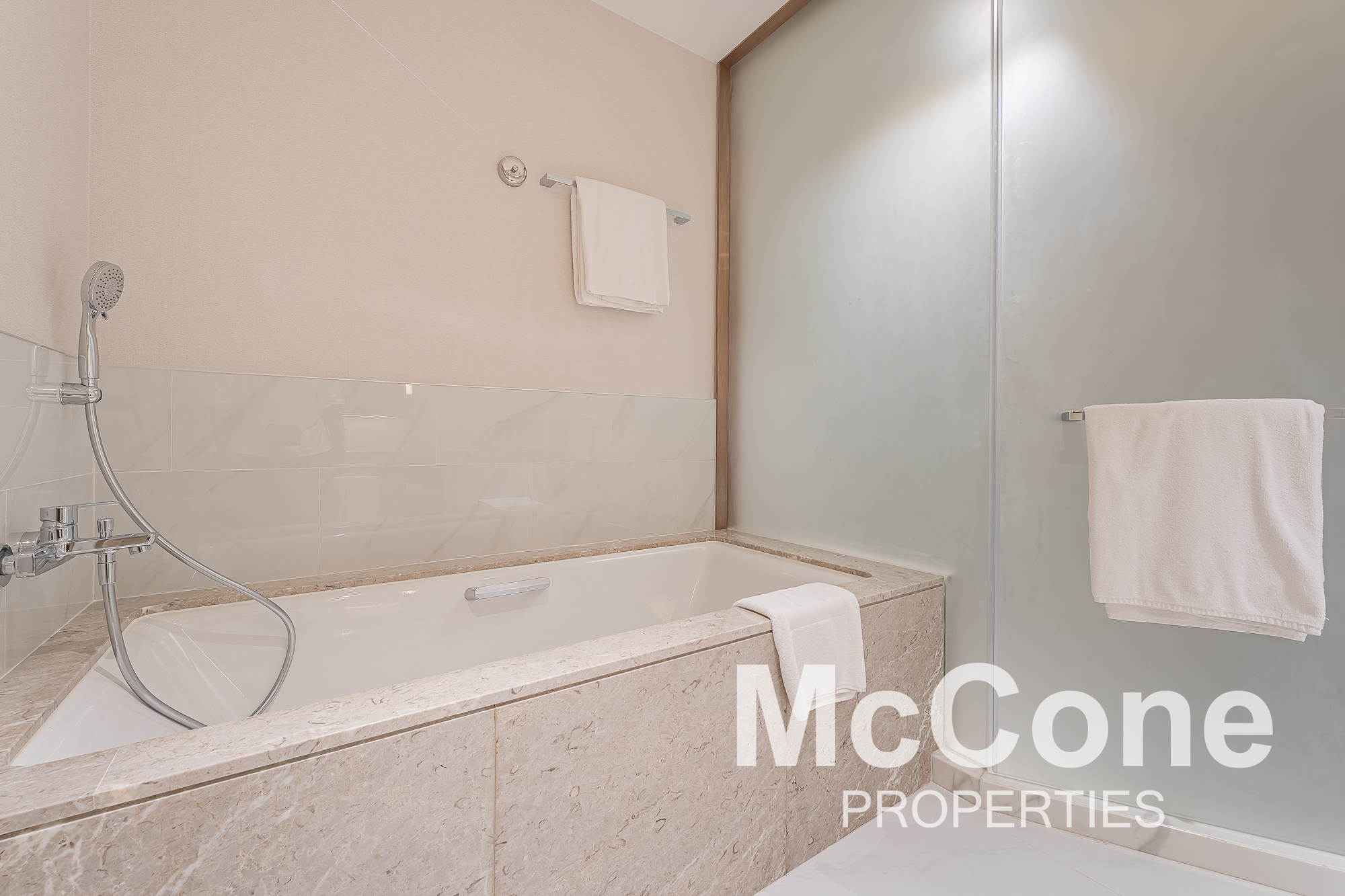 1 Bedroom Apartment for Rent in Address Harbour Point Tower 1, Dubai Creek Harbour (The Lagoons) — photograph 12 of 15