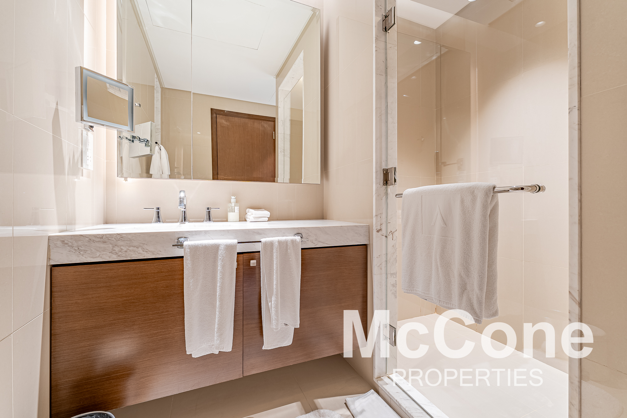 3 Bedroom Apartment for Rent in The Address Residence Fountain Views 1, Downtown Dubai — photograph 18 of 23