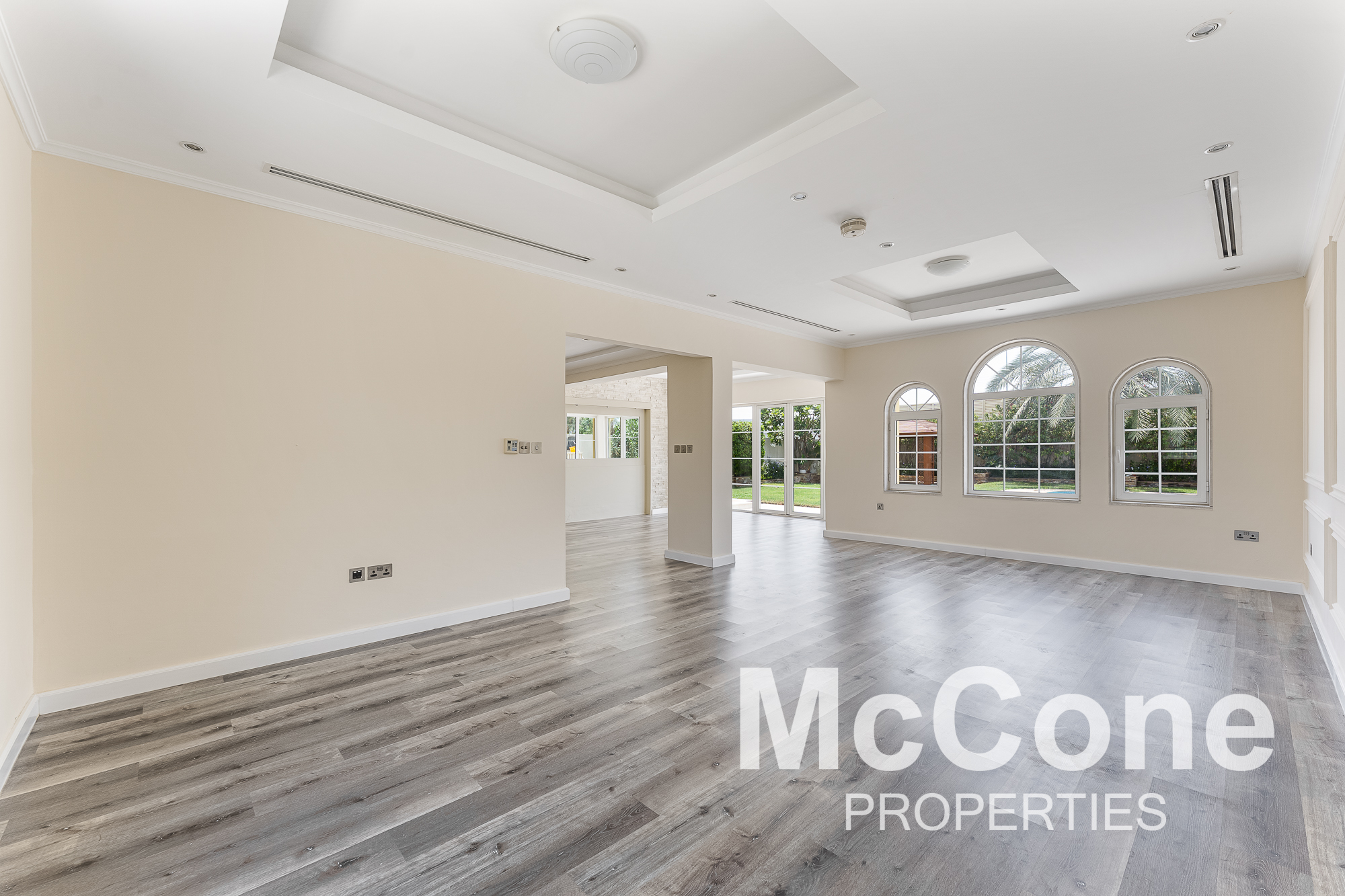 3 Bedroom Villa for Rent in District 5, Jumeirah Park — photo 3 of 30
