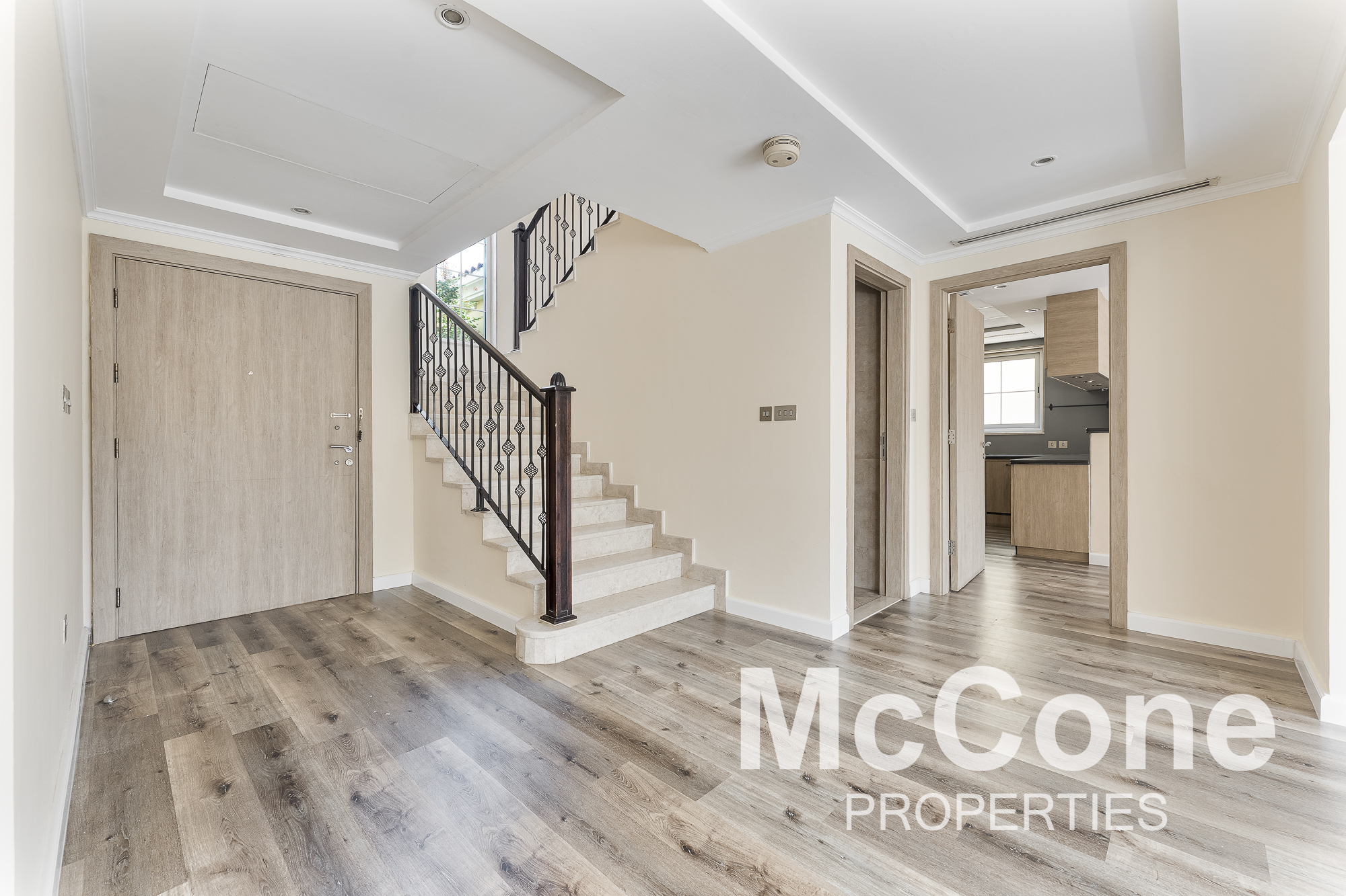 3 Bedroom Villa for Rent in District 5, Jumeirah Park — photo 6 of 30