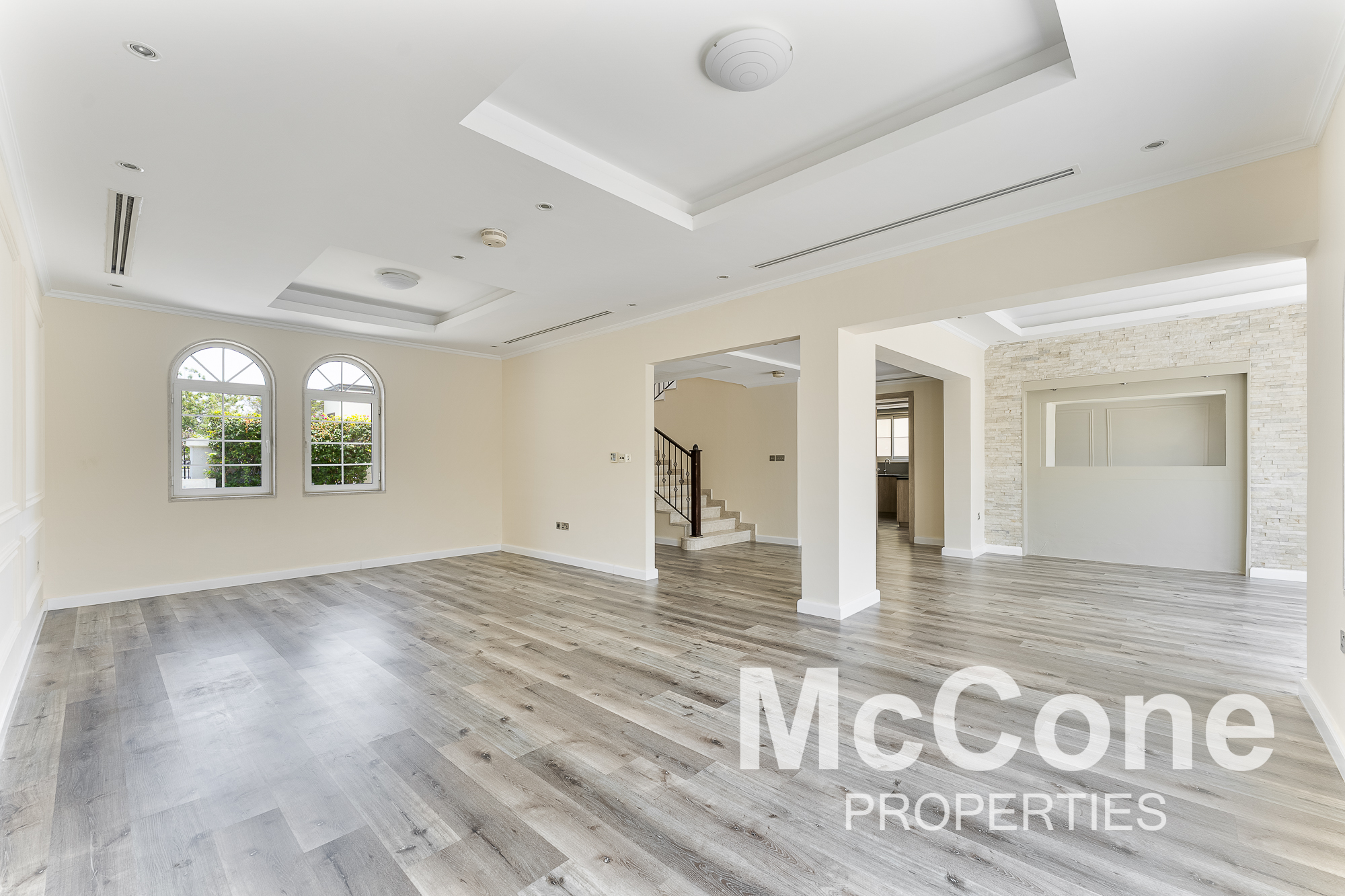 3 Bedroom Villa for Rent in District 5, Jumeirah Park — photo 2 of 30