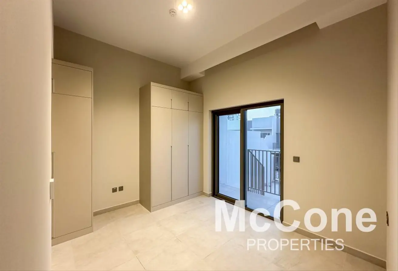 2 Bedroom Townhouse for Rent in MAG Eye, Mohammed Bin Rashid City — photo 8 of 13