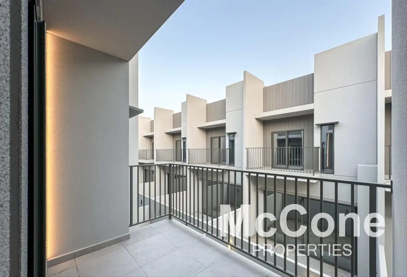 2 Bedroom Townhouse for Rent in MAG Eye, Mohammed Bin Rashid City — photograph 11 of 13