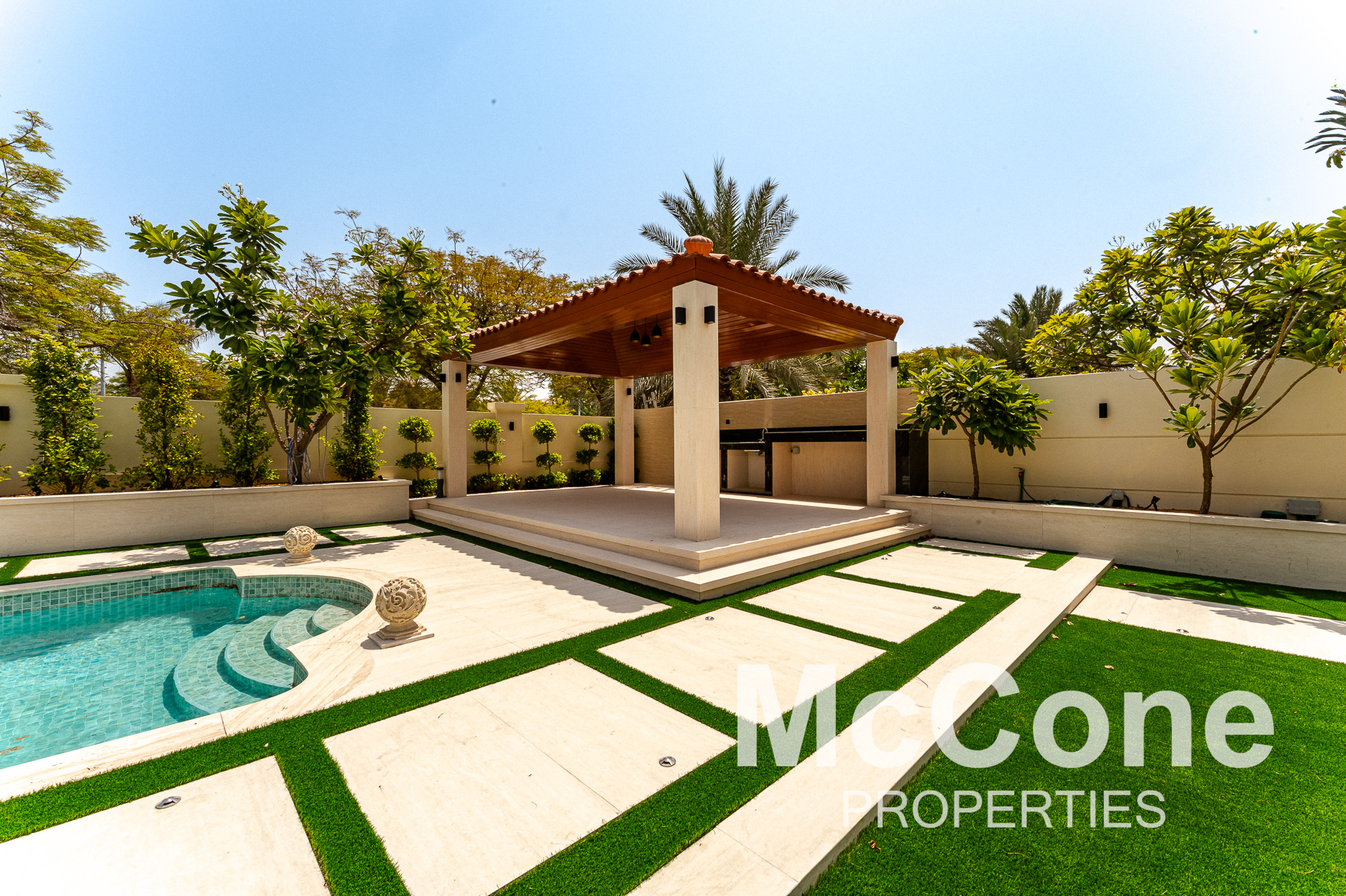 4 Bedroom Villa for Rent in District 3, Jumeirah Park — photo 3 of 21