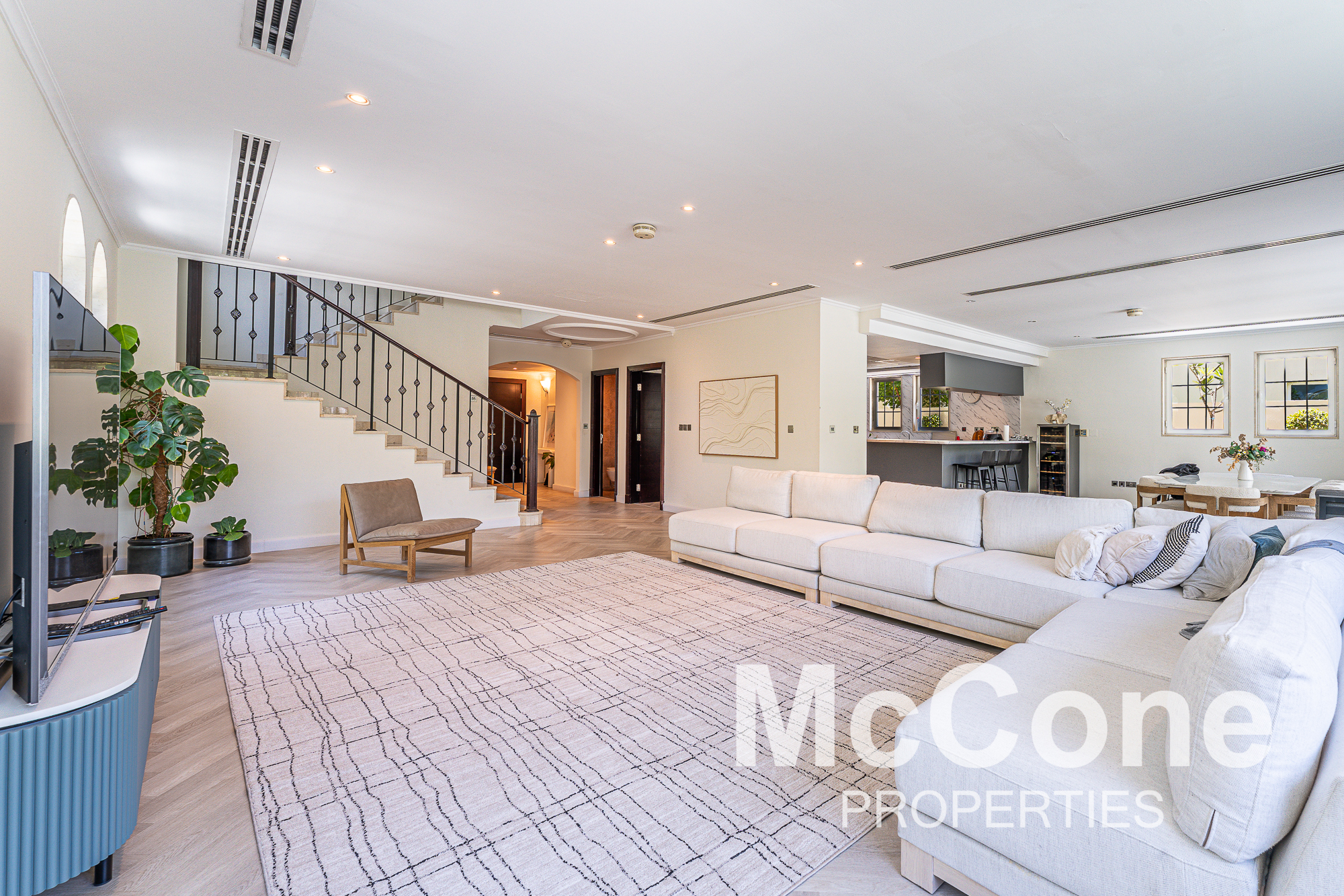 4 Bedroom Villa for Rent in District 3, Jumeirah Park — photo 6 of 21