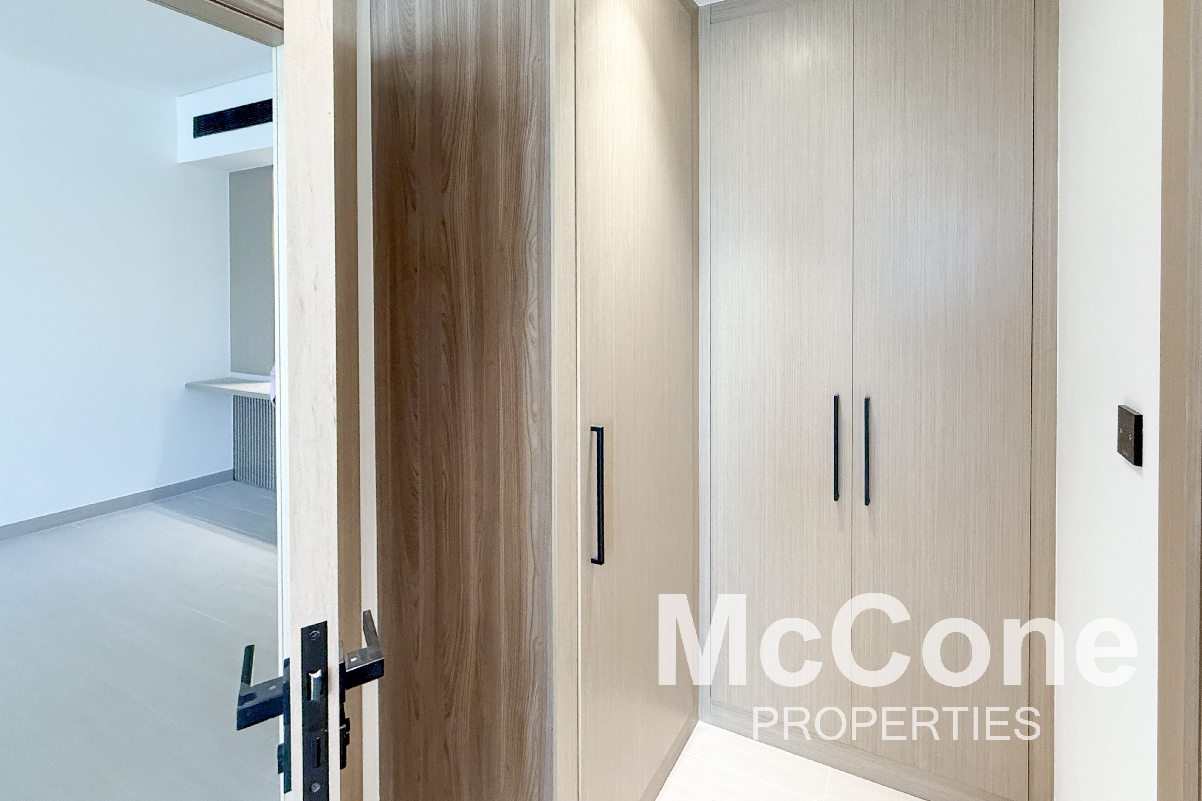 1 Bedroom Apartment for Rent in Dusk by Binghatti, Jumeirah Village Circle — photo 8 of 10