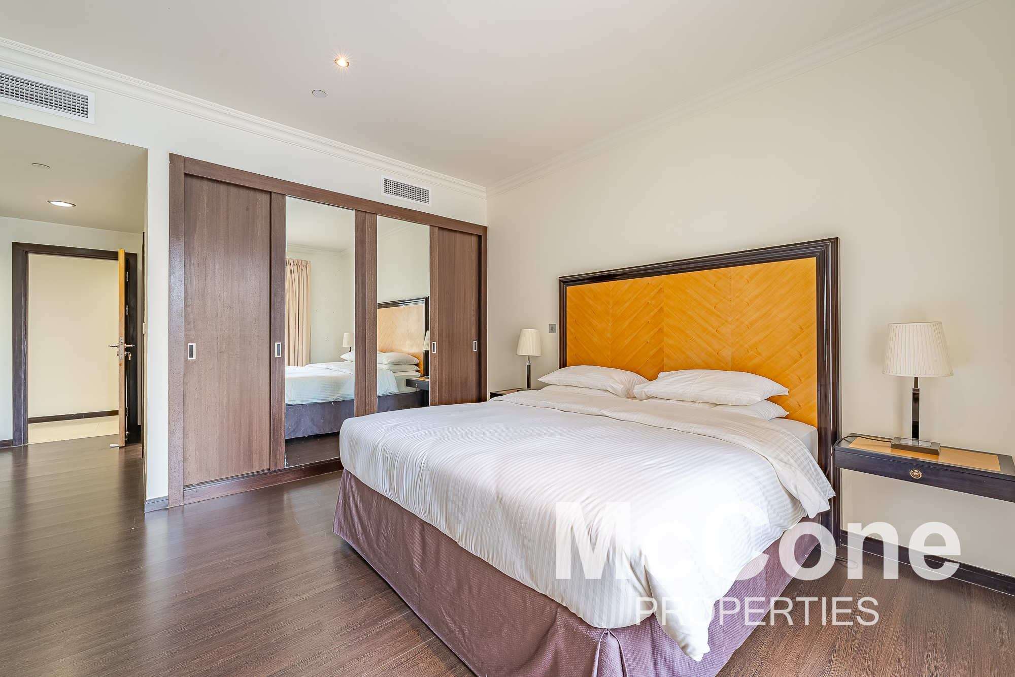 4 Bedroom Apartment for Rent in Murjan 4, Jumeirah Beach Residence — photo 7 of 25