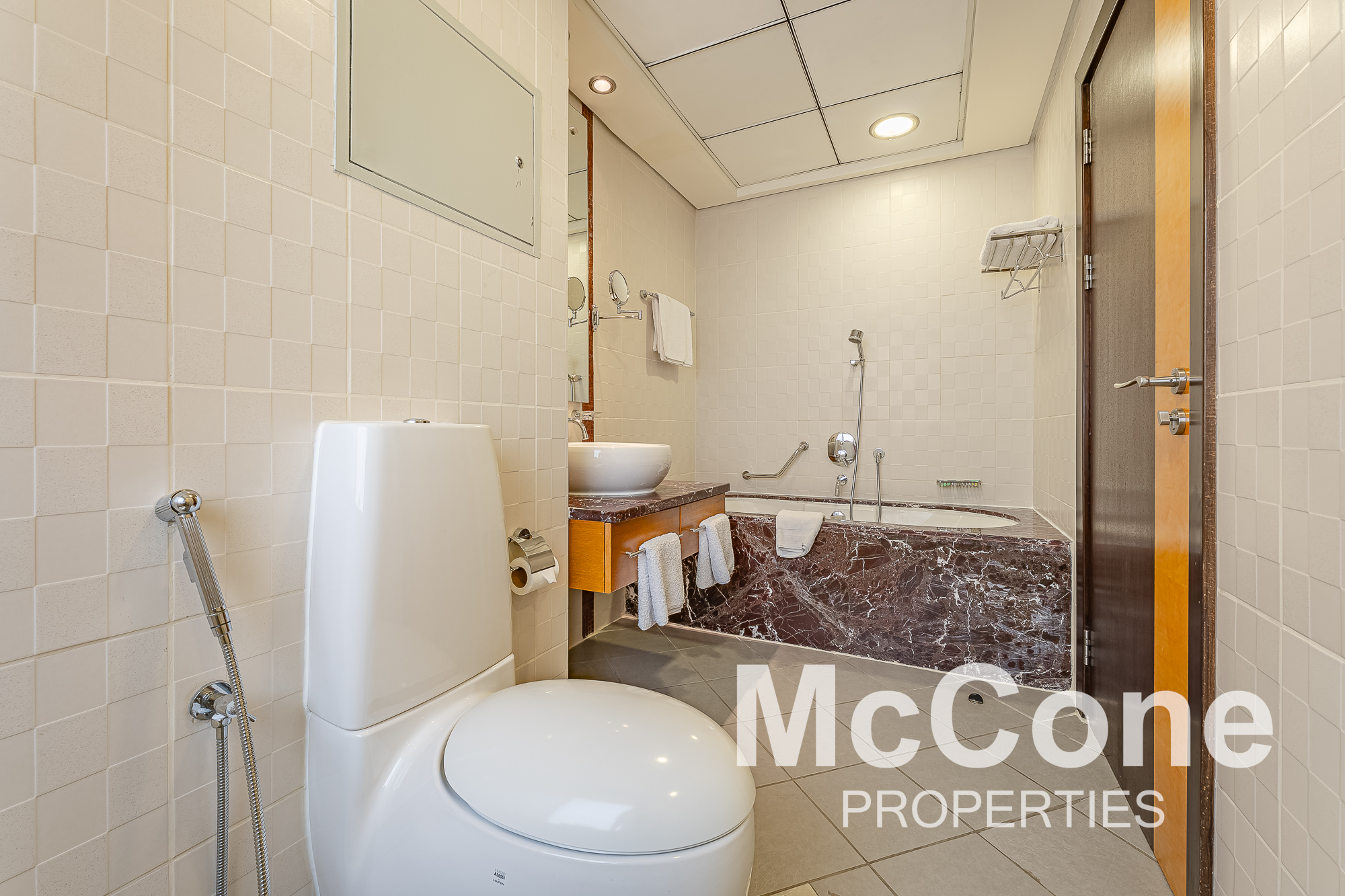 4 Bedroom Apartment for Rent in Murjan 4, Jumeirah Beach Residence — photograph 16 of 25
