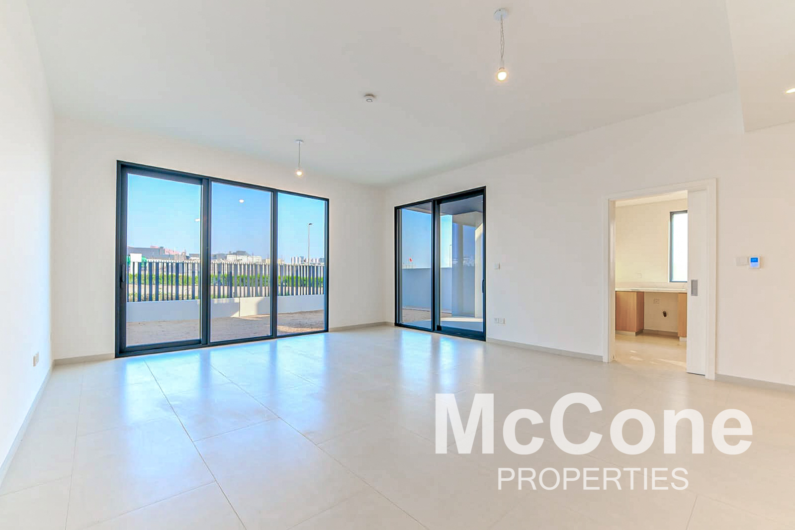 4 Bedroom Townhouse for Rent in Jebel Ali Village Townhouses, Jebel Ali — photo 2 of 23