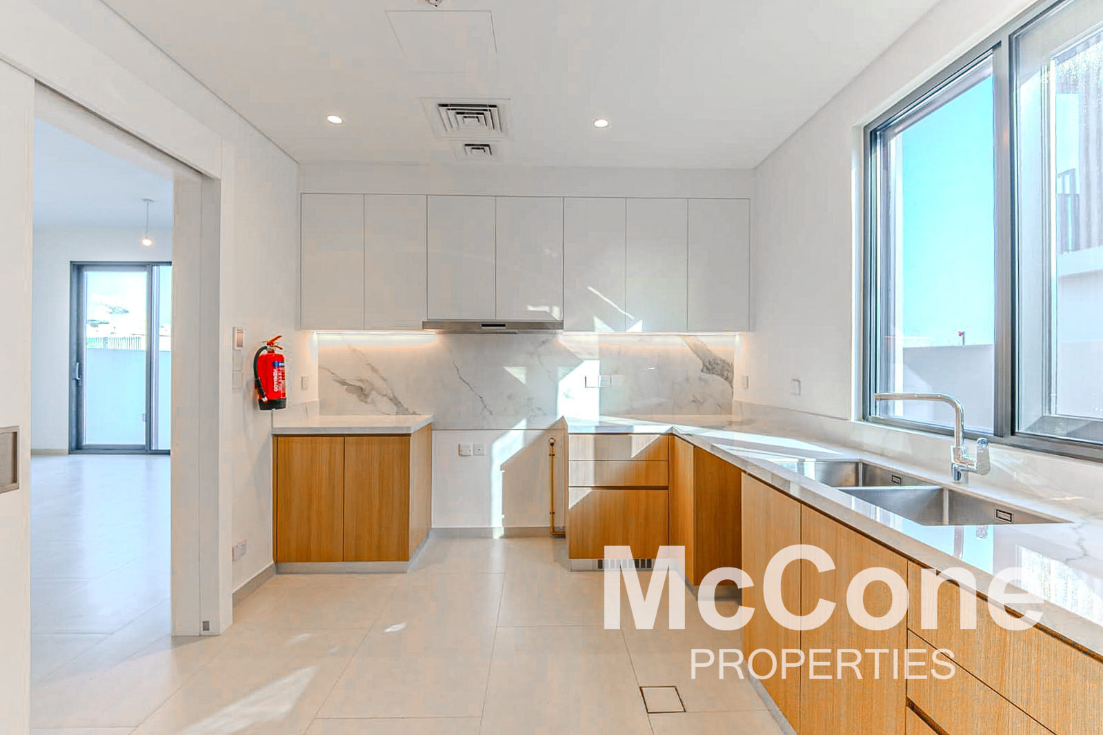 4 Bedroom Townhouse for Rent in Jebel Ali Village Townhouses, Jebel Ali — photo 5 of 23