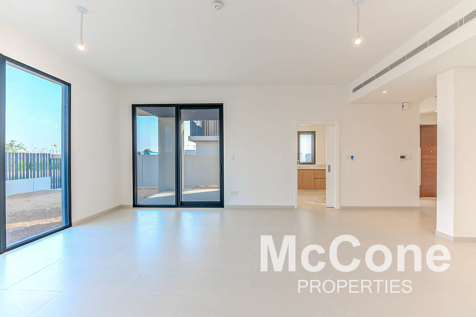 4 Bedroom Townhouse for Rent in Jebel Ali Village Townhouses, Jebel Ali — photo 3 of 23