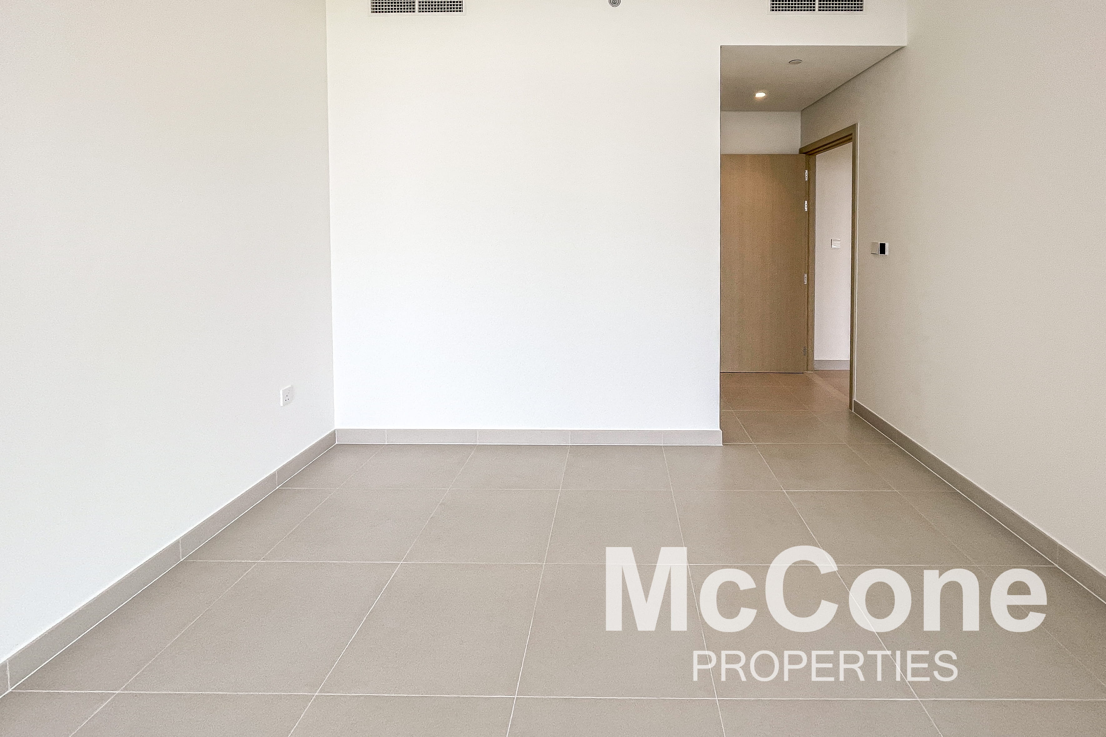 2 Bedroom Apartment for Rent in Golf Grand, Dubai Hills Estate — photo 9 of 13