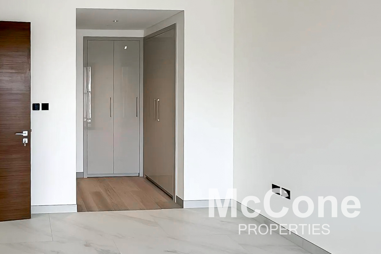 2 Bedroom Apartment for Rent in The Crest Tower A, Mohammed Bin Rashid City — photo 7 of 13
