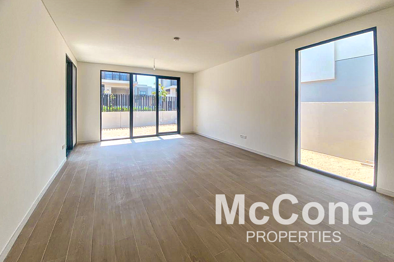 4 Bedroom Townhouse for Rent in Jebel Ali Village Townhouses, Jebel Ali — photo 2 of 19
