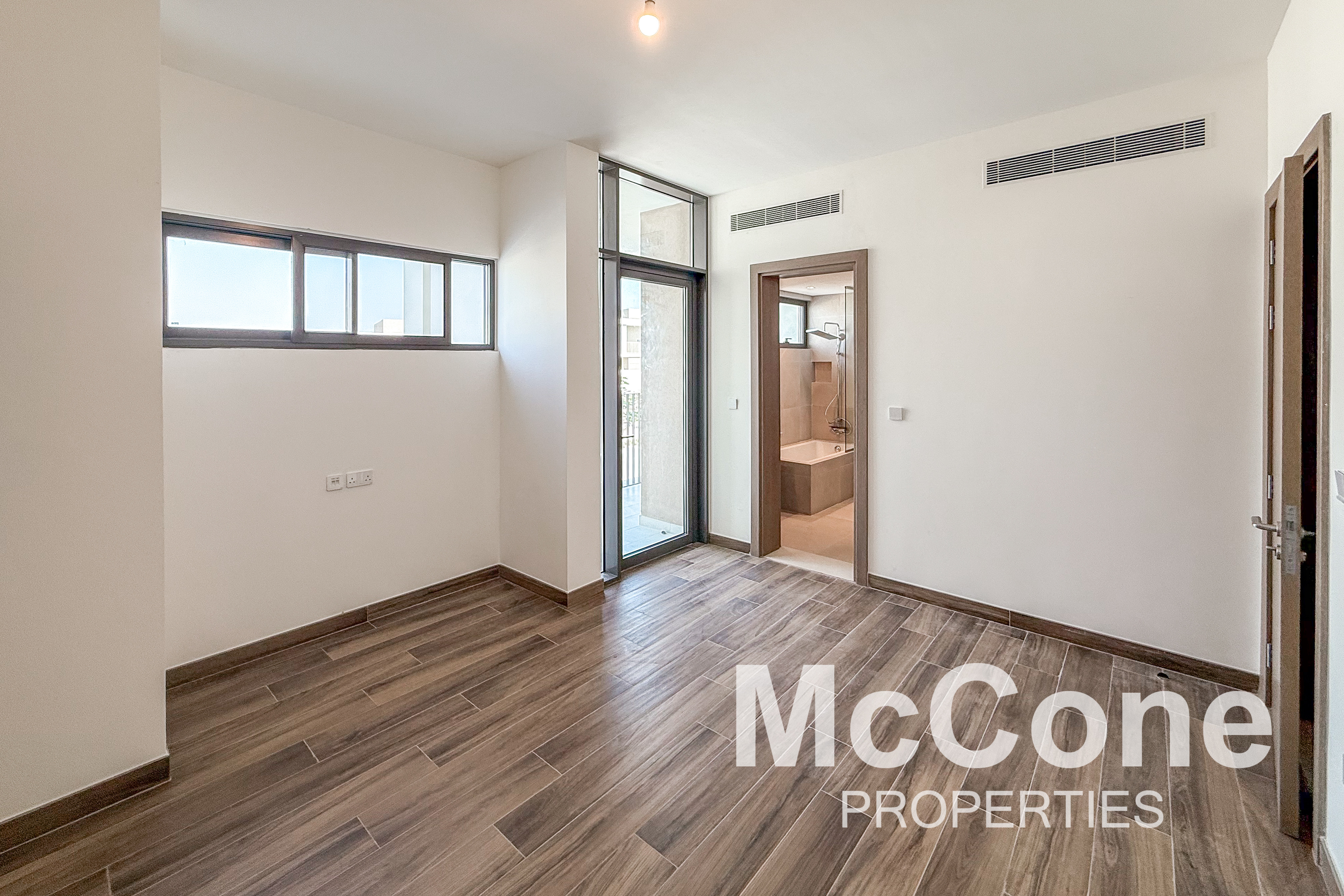 4 Bedroom Villa for Rent in Tilal Al Furjan, Al Furjan — photo 4 of 16