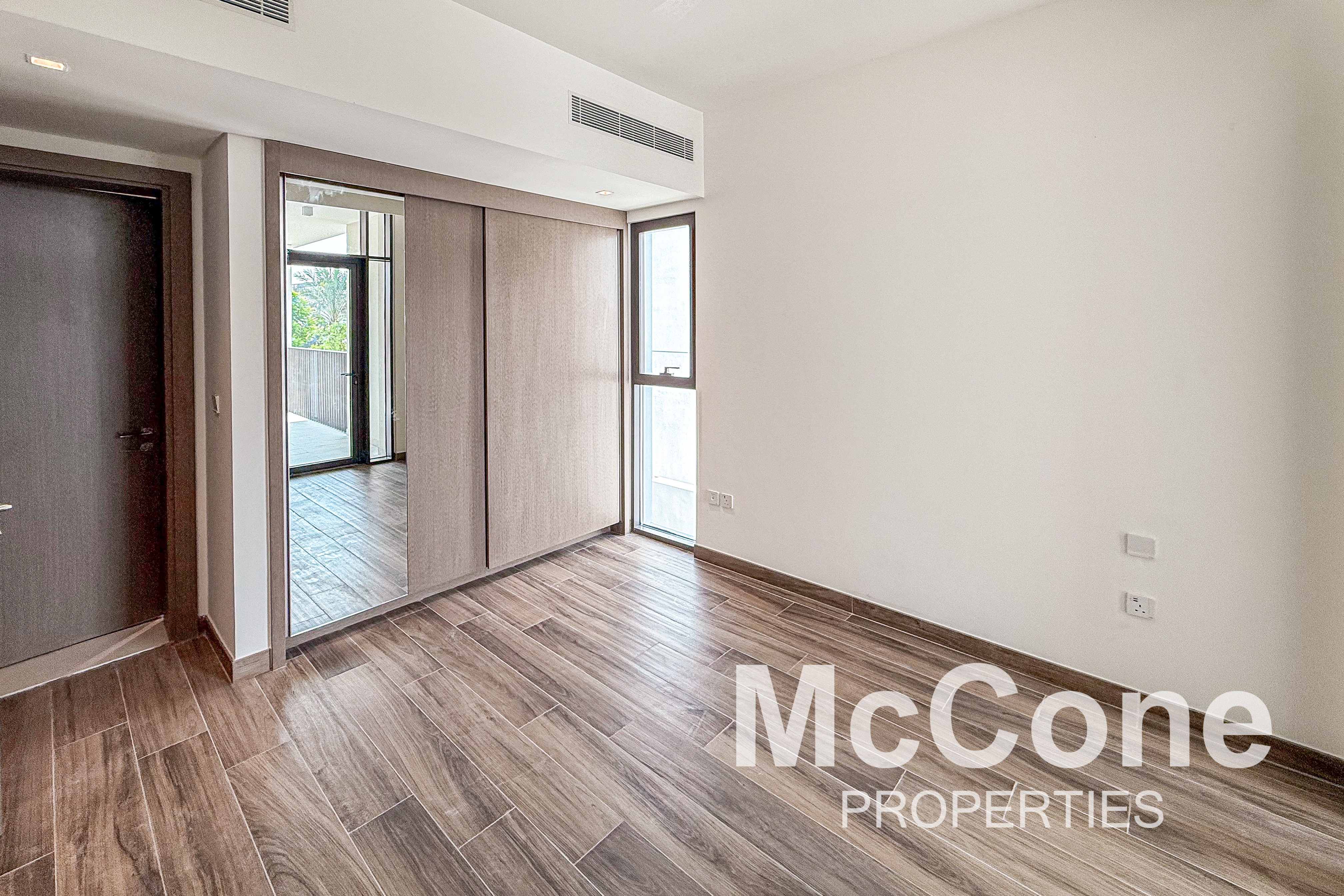 4 Bedroom Villa for Rent in Tilal Al Furjan, Al Furjan — photo 6 of 16