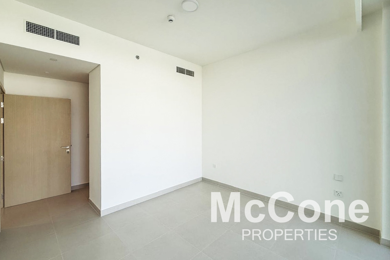 2 Bedroom Apartment for Sale in Golf Grand, Dubai Hills Estate — photo 6 of 10