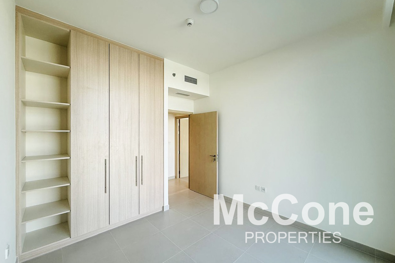 2 Bedroom Apartment for Sale in Golf Grand, Dubai Hills Estate — photo 8 of 10
