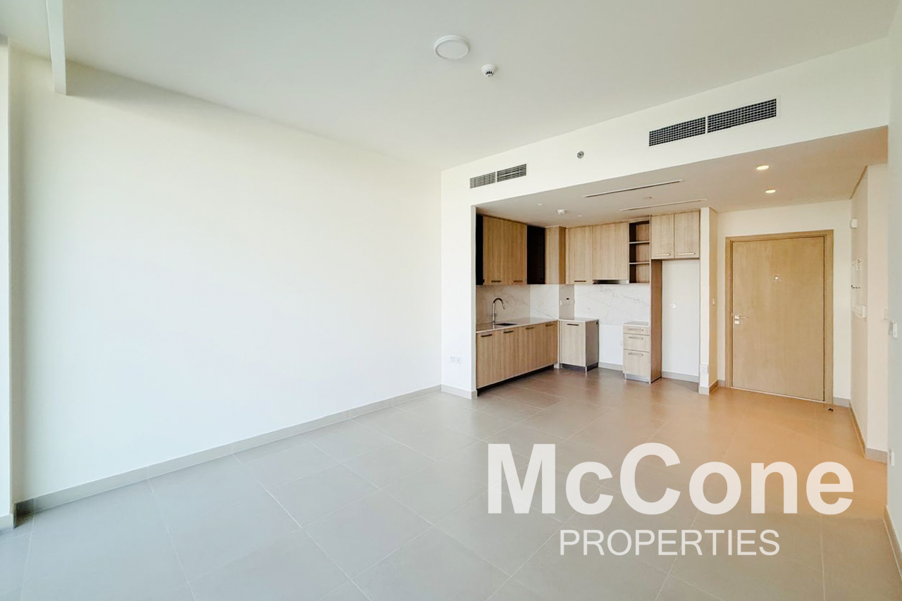 2 Bedroom Apartment for Sale in Golf Grand, Dubai Hills Estate — photo 3 of 10