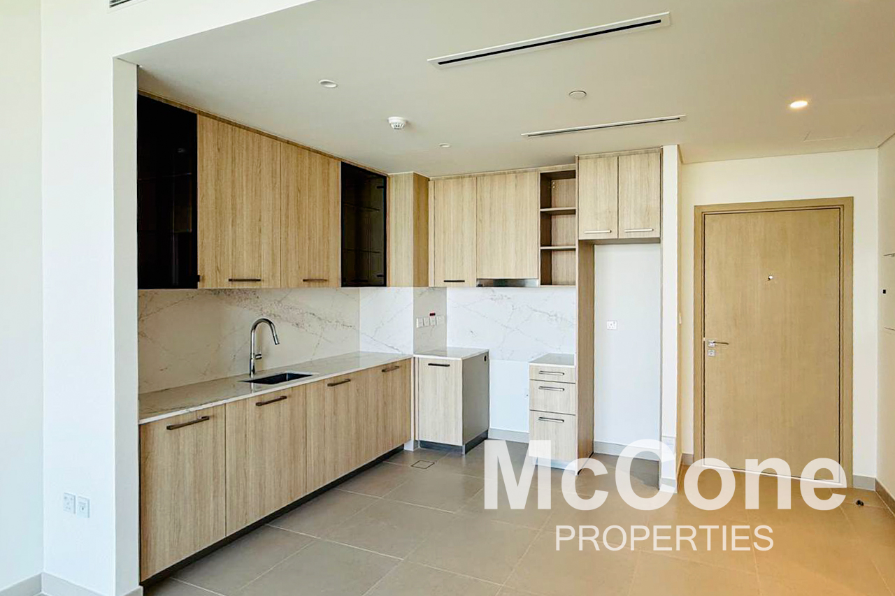 2 Bedroom Apartment for Sale in Golf Grand, Dubai Hills Estate — photo 4 of 10