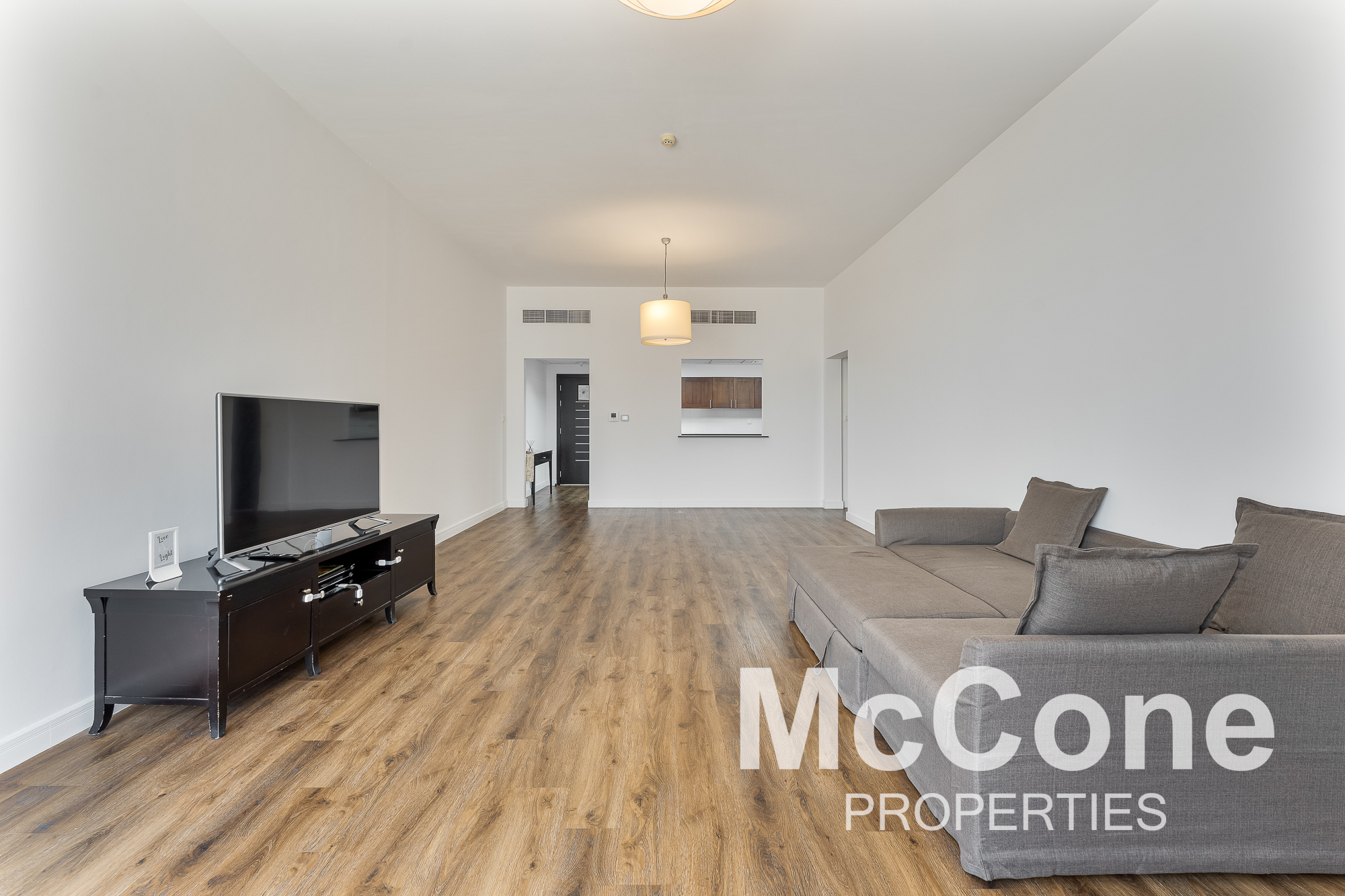 2 Bedroom Apartment for Rent in Green Lakes Towers 1, Jumeirah Lake Towers — photo 2 of 24