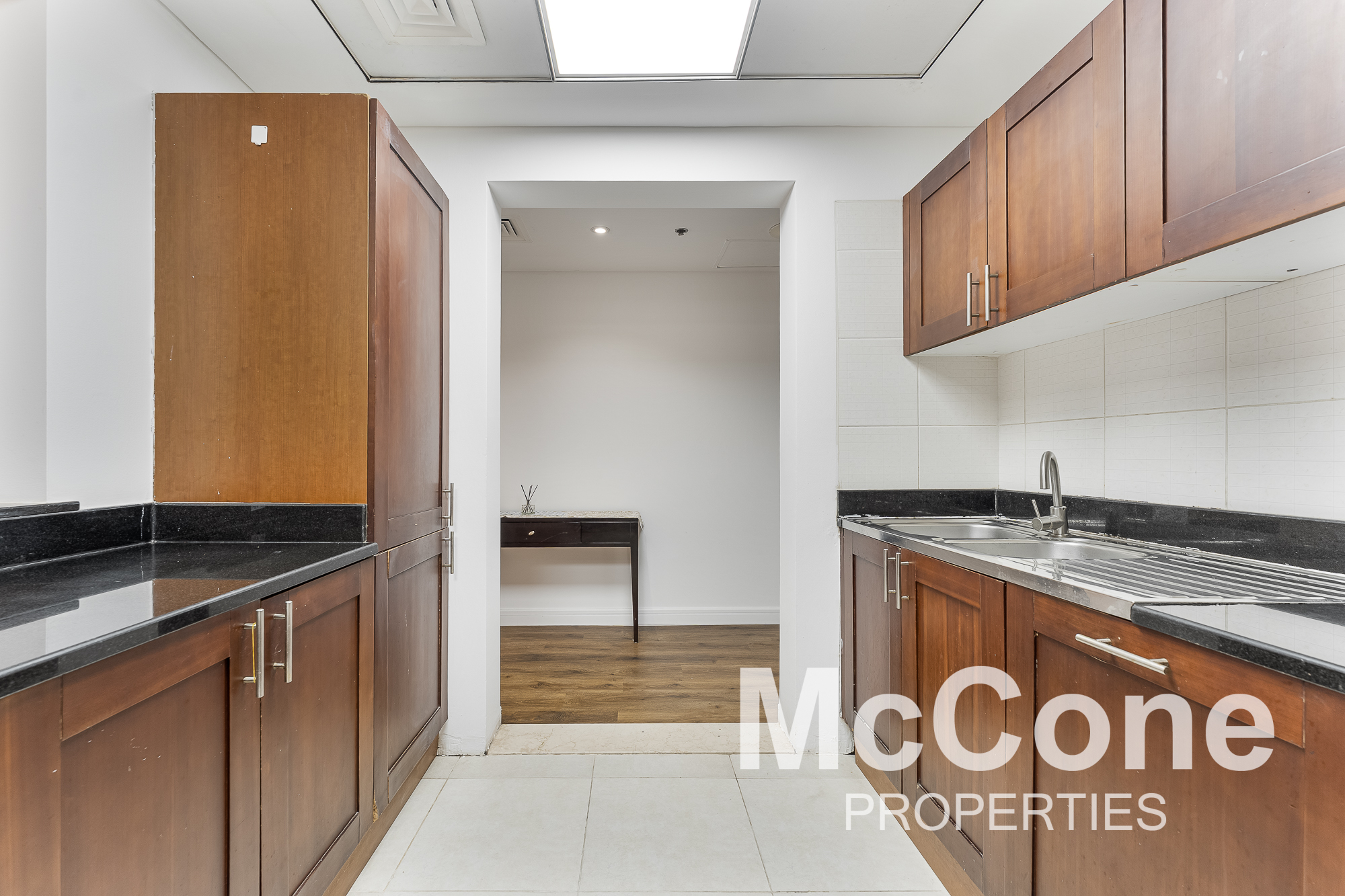 2 Bedroom Apartment for Rent in Green Lakes Towers 1, Jumeirah Lake Towers — photo 4 of 24