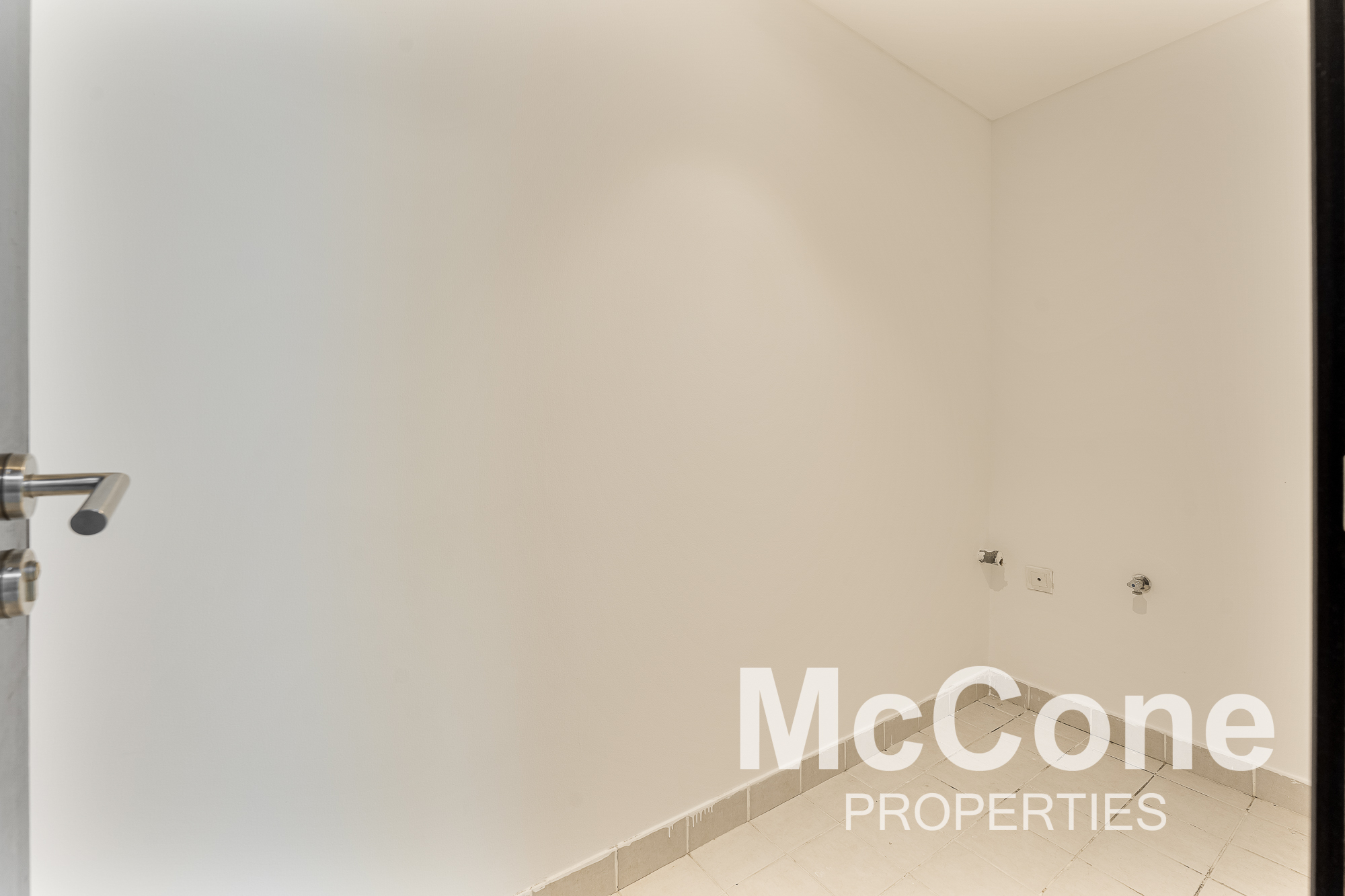 2 Bedroom Apartment for Rent in Green Lakes Towers 1, Jumeirah Lake Towers — photo 9 of 24