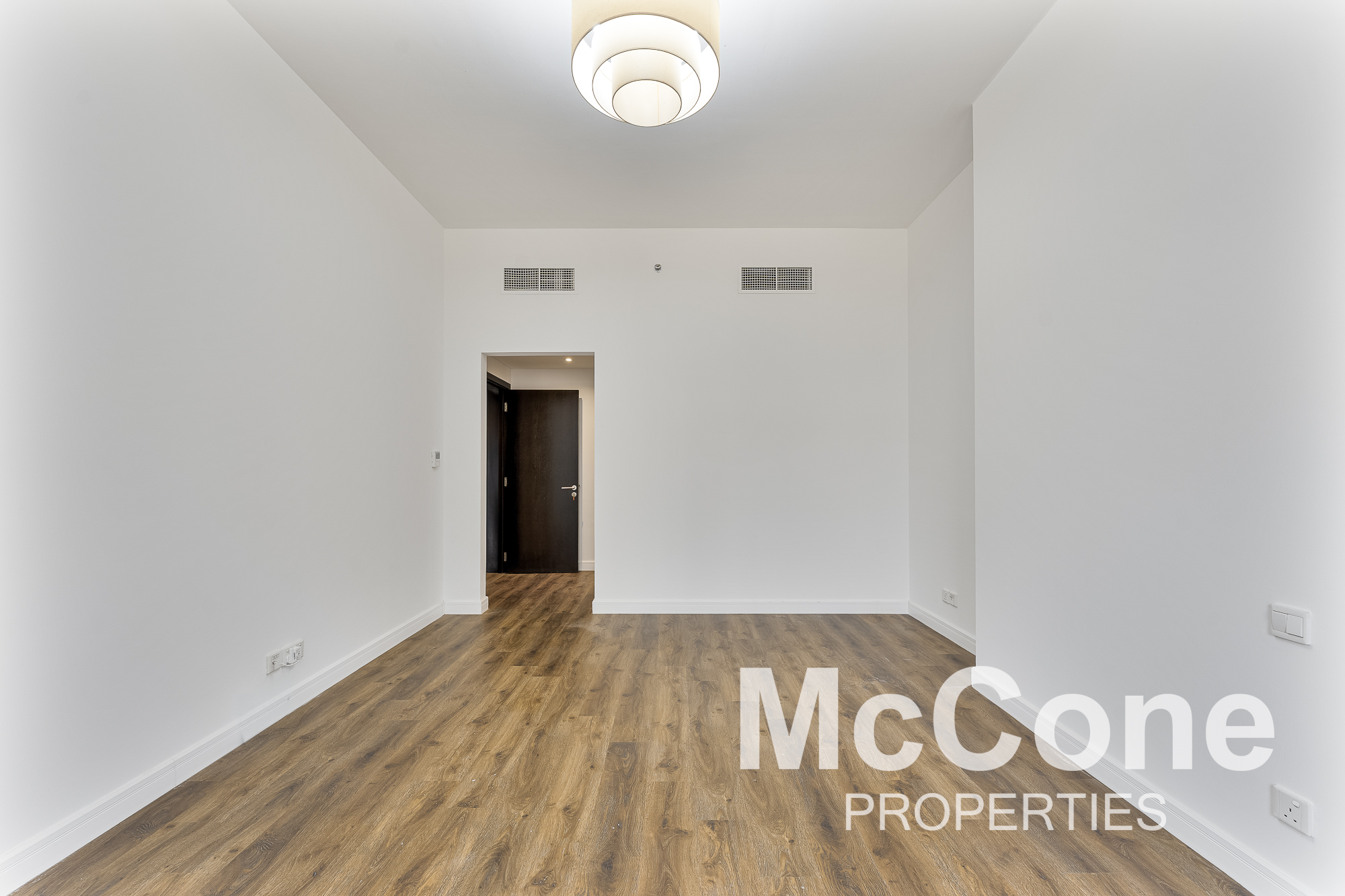 2 Bedroom Apartment for Rent in Green Lakes Towers 1, Jumeirah Lake Towers — photograph 15 of 24