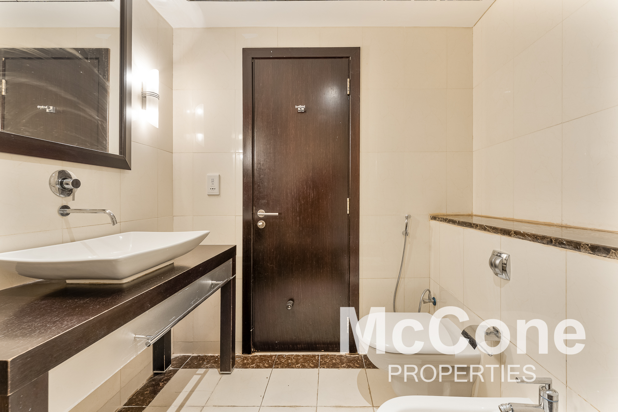 2 Bedroom Apartment for Rent in Green Lakes Towers 1, Jumeirah Lake Towers — photograph 18 of 24