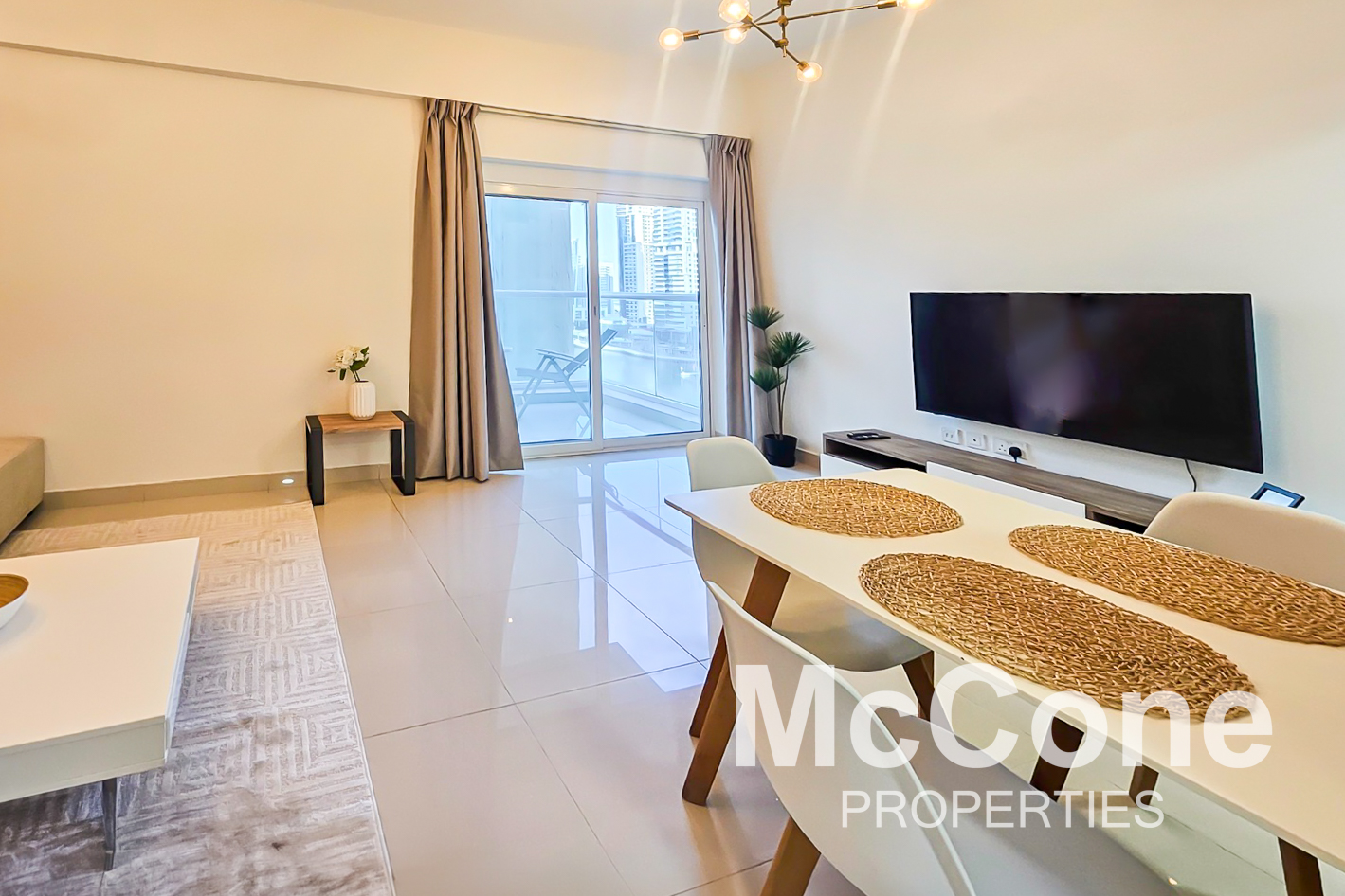 1 Bedroom Apartment for Rent in Continental Tower, Dubai Marina — photo 2 of 18