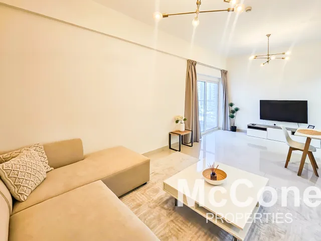 1 Bedroom Apartment for Rent in Continental Tower, Dubai Marina
