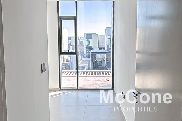3 Bedroom Townhouse for Rent in Sun, Arabian Ranches 3 — photo 9 of 19