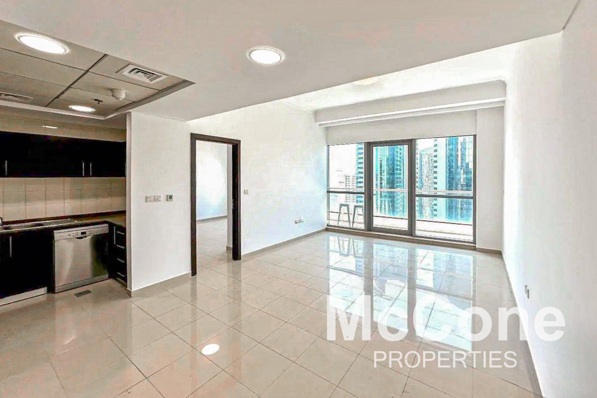 1 Bedroom Apartment for Rent in Bay Central Tower Central, Dubai Marina — photo 2 of 10