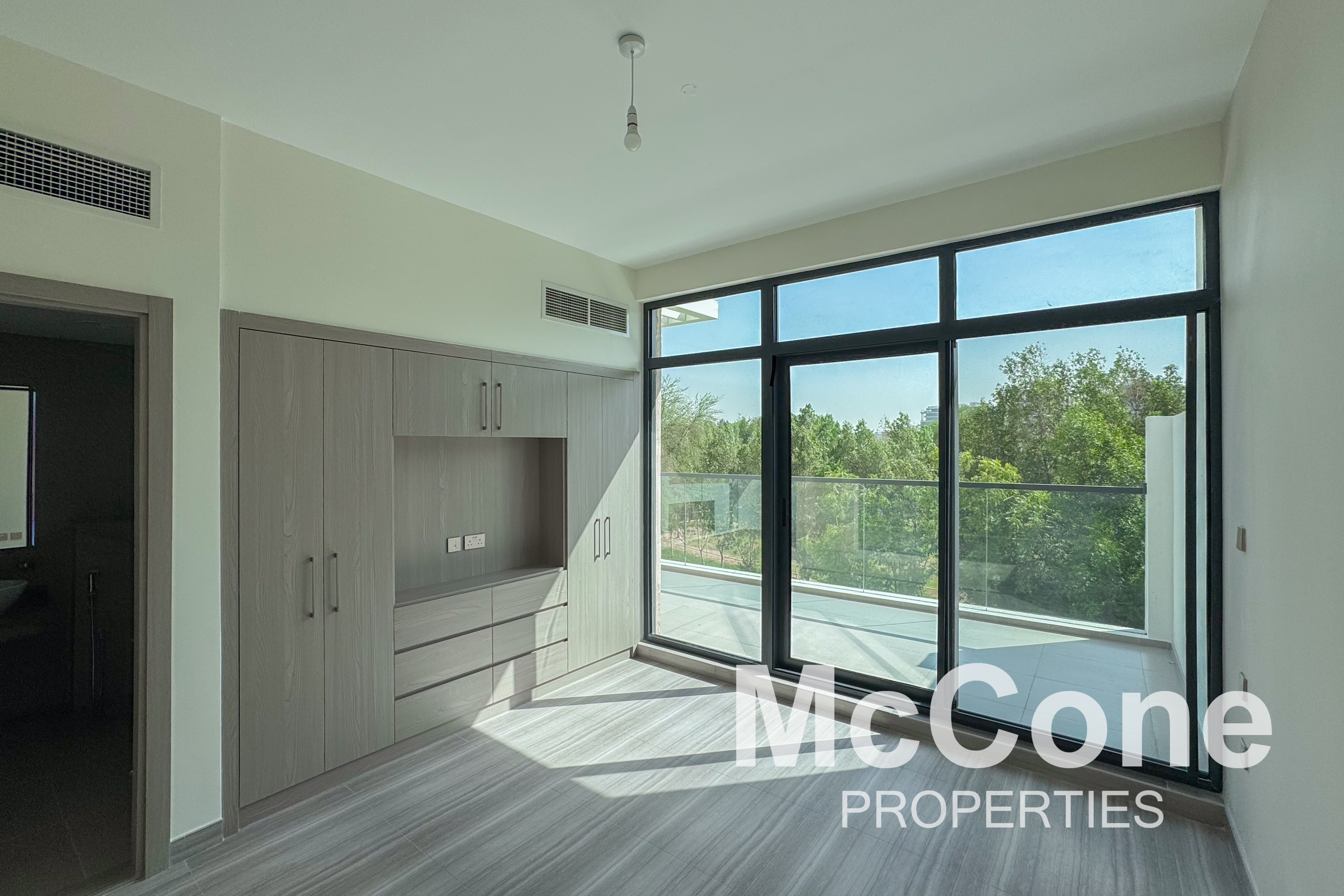 4 Bedroom Townhouse for Rent in Rochester, Damac Hills — photo 5 of 14