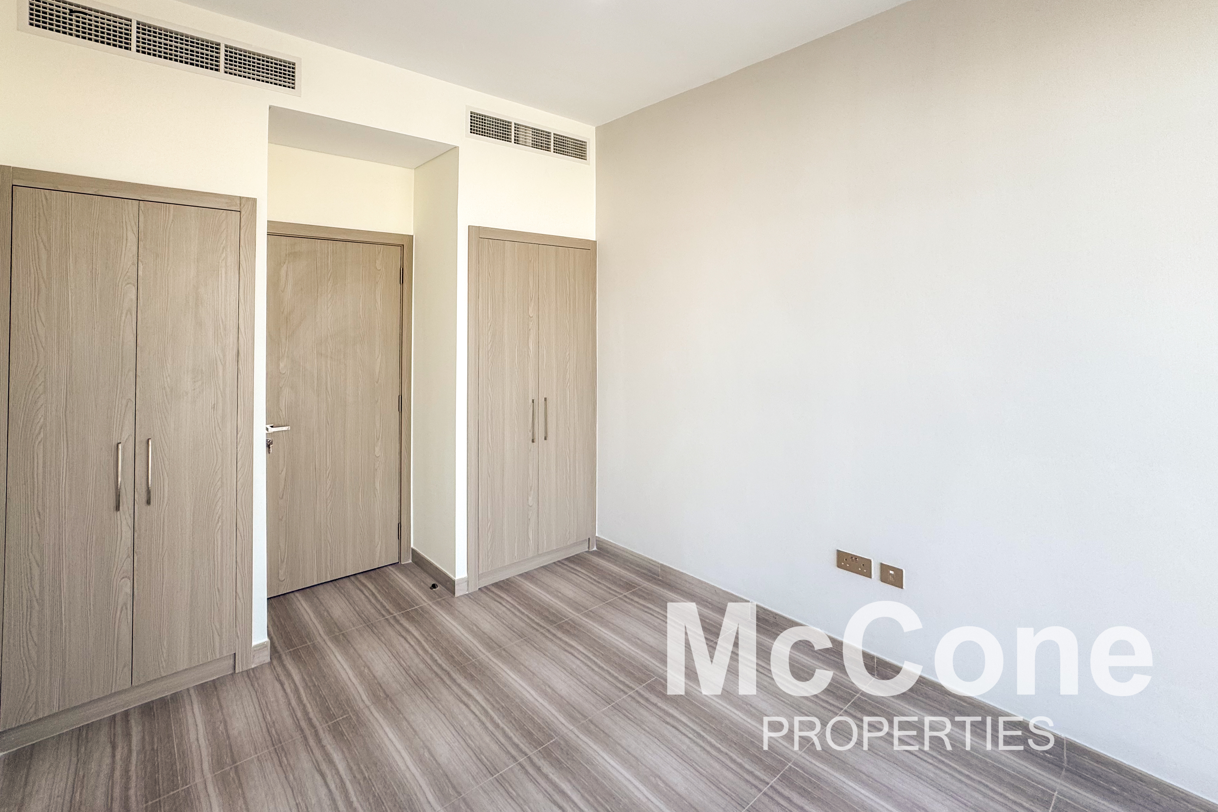 4 Bedroom Townhouse for Rent in Rochester, Damac Hills — photo 6 of 14