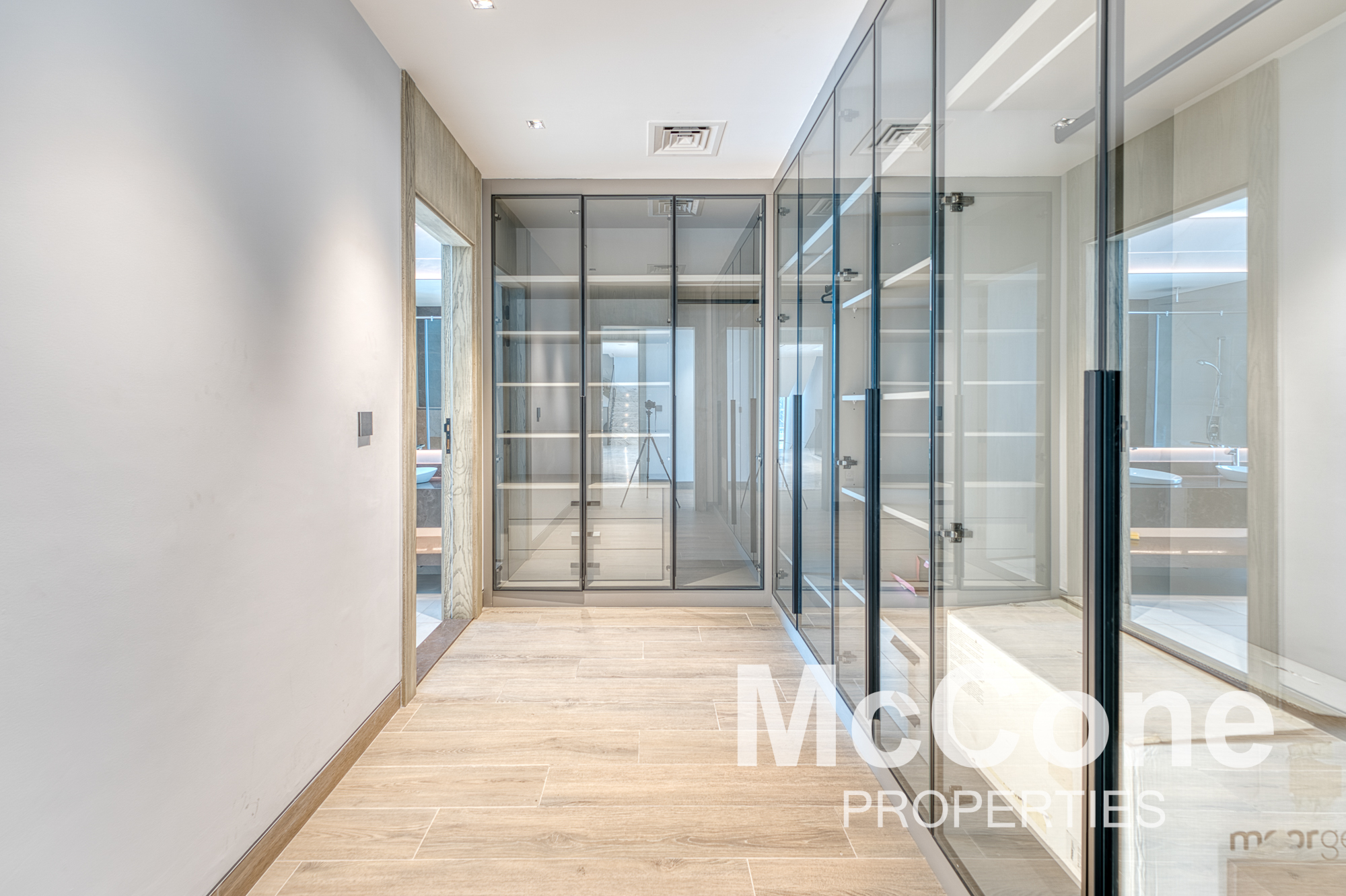 8 Bedroom Villa for Rent in Signature Villas Frond G, Palm Jumeirah — photograph 20 of 28