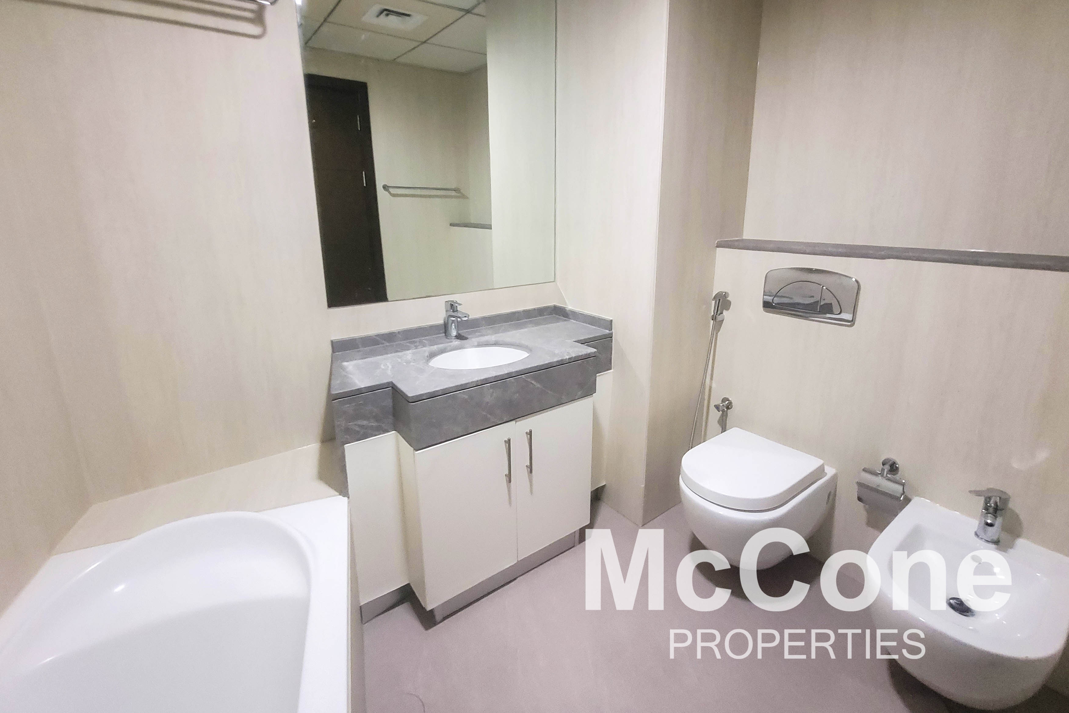 1 Bedroom Apartment for Rent in Bay Central Tower Central, Dubai Marina — photograph 12 of 18