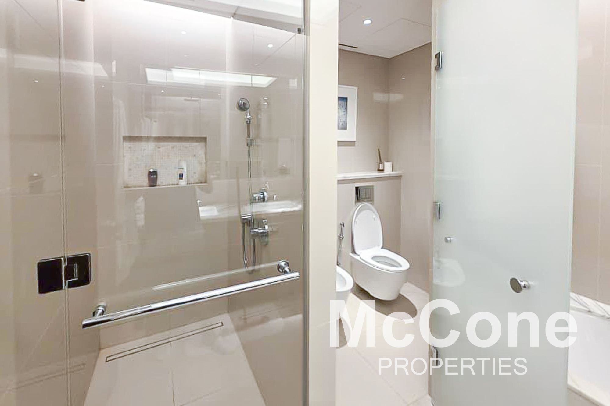 2 Bedroom Apartment for Rent in The Address Sky View Tower 1, Downtown Dubai — photo 9 of 12