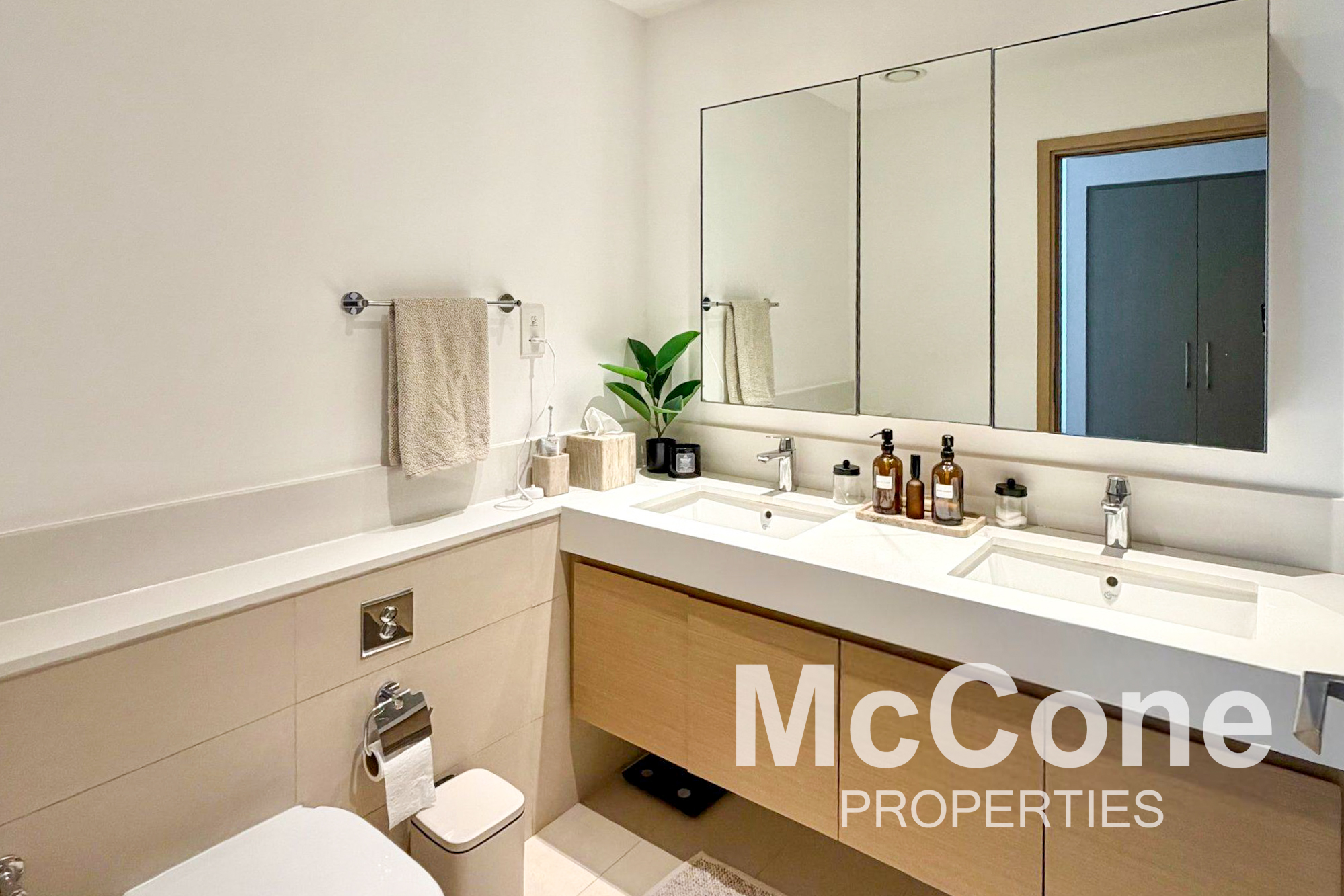 2 Bedroom Apartment for Rent in Creek Horizon Tower 2, Dubai Creek Harbour (The Lagoons) — photograph 11 of 13