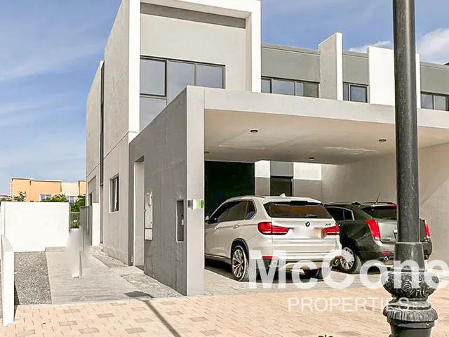 4 Bedroom Townhouse for Rent in La Rosa 3, Villanova