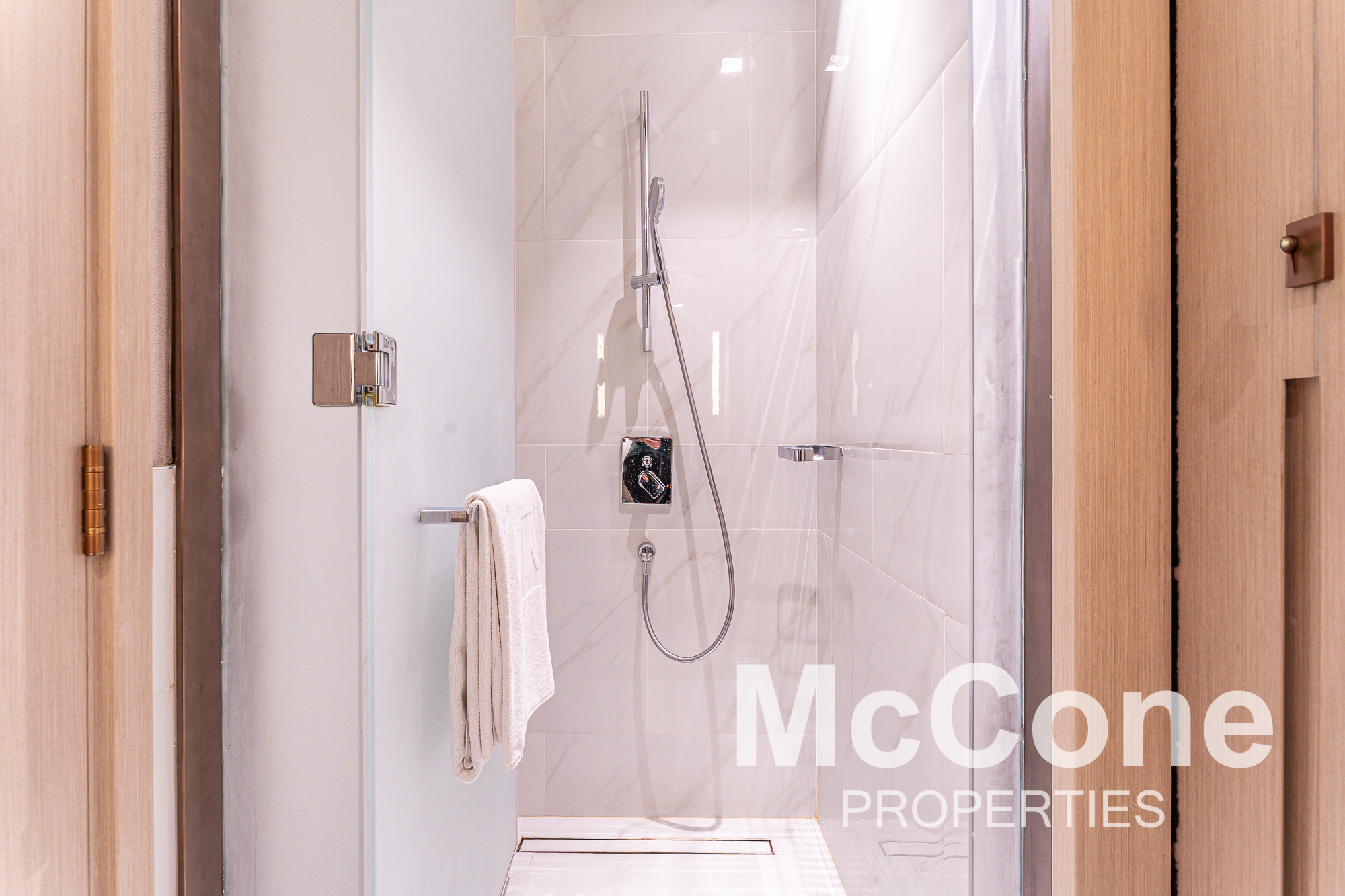 2 Bedroom Apartment for Rent in Address Harbour Point Tower 2, Dubai Creek Harbour (The Lagoons) — photograph 11 of 16
