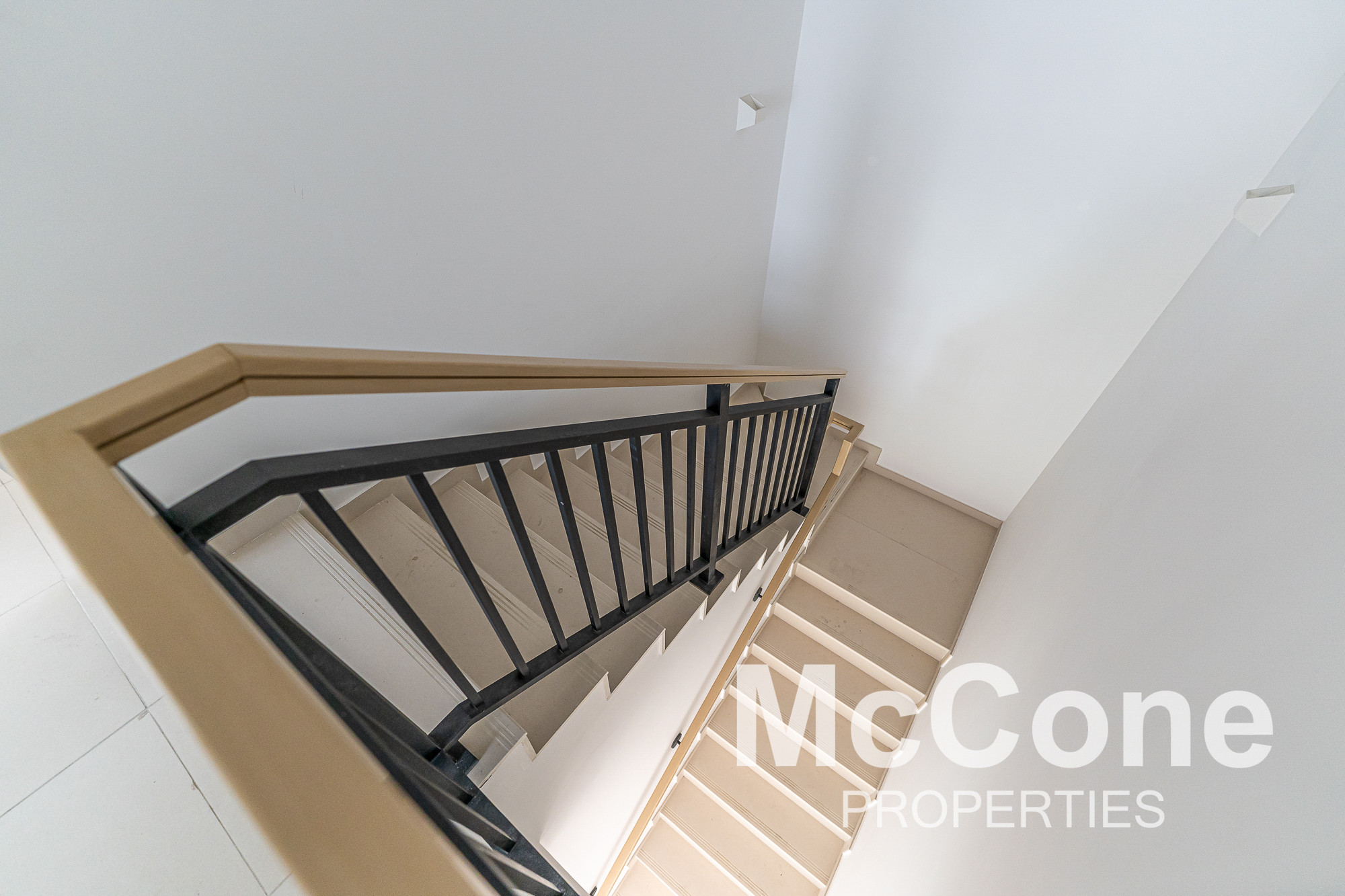 3 Bedroom Townhouse for Rent in Amaranta 3, Villanova — photograph 16 of 24
