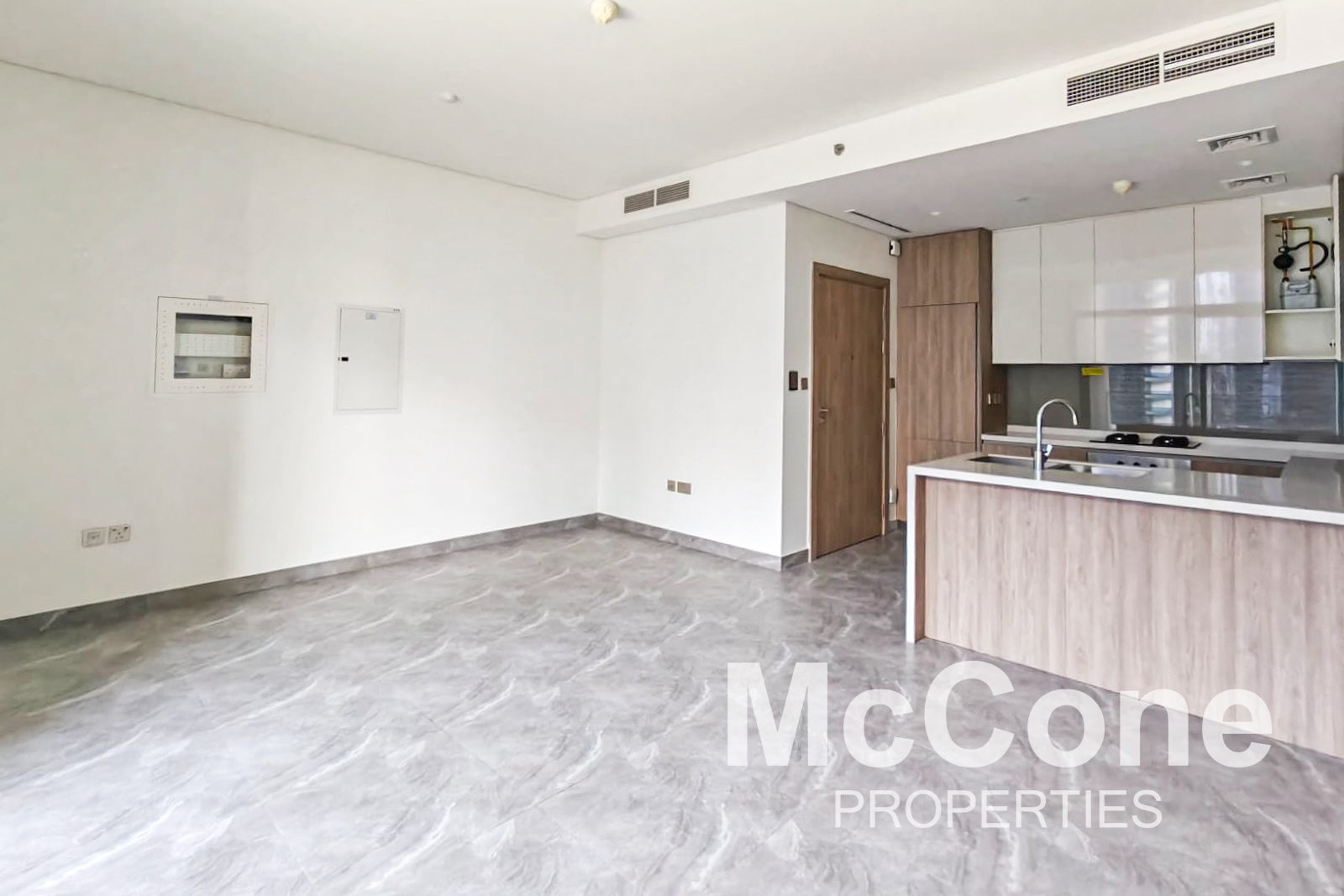 2 Bedroom Apartment for Rent in Peninsula One, Business Bay — photo 2 of 13