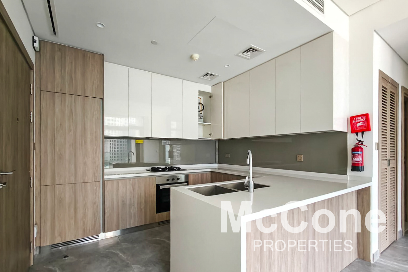 2 Bedroom Apartment for Rent in Peninsula One, Business Bay — photo 3 of 13