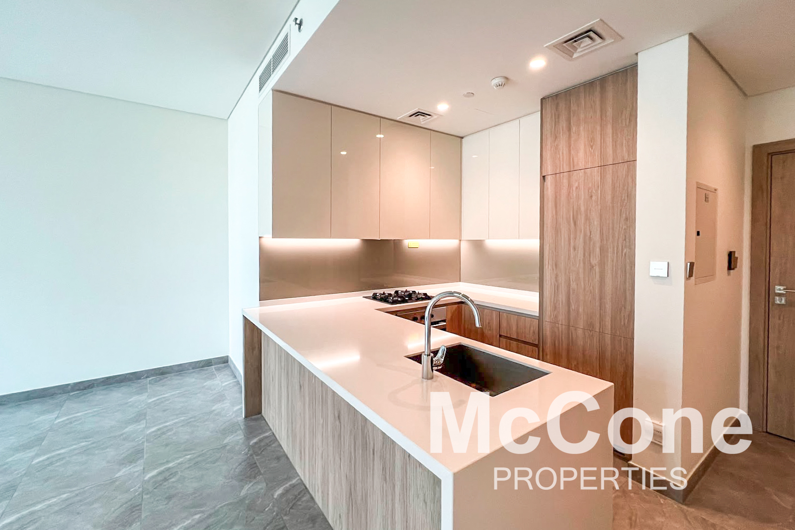 2 Bedroom Apartment for Rent in Peninsula Two, Business Bay — photo 7 of 16