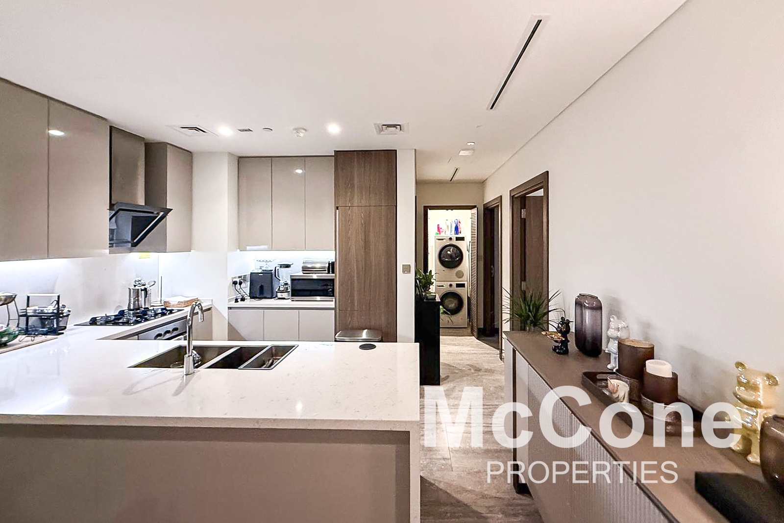 2 Bedroom Apartment for Rent in Peninsula One, Business Bay — photo 8 of 26