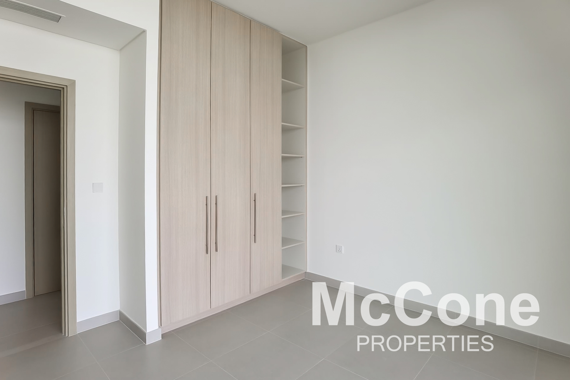 3 Bedroom Apartment for Rent in Golf Grand, Dubai Hills Estate — photo 9 of 13