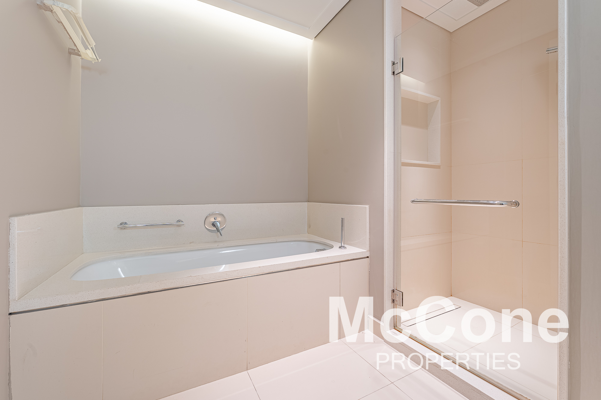3 Bedroom Apartment for Rent in Vida Residence Downtown, Downtown Dubai — photograph 15 of 19