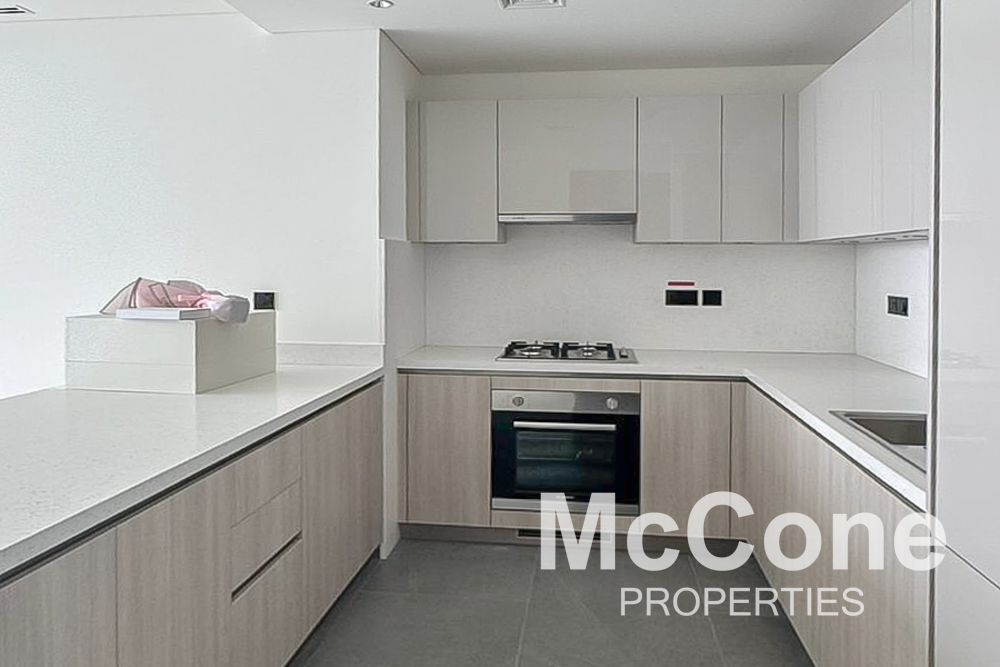 2 Bedroom Apartment for Rent in The Crest Tower A, Mohammed Bin Rashid City — photo 3 of 17